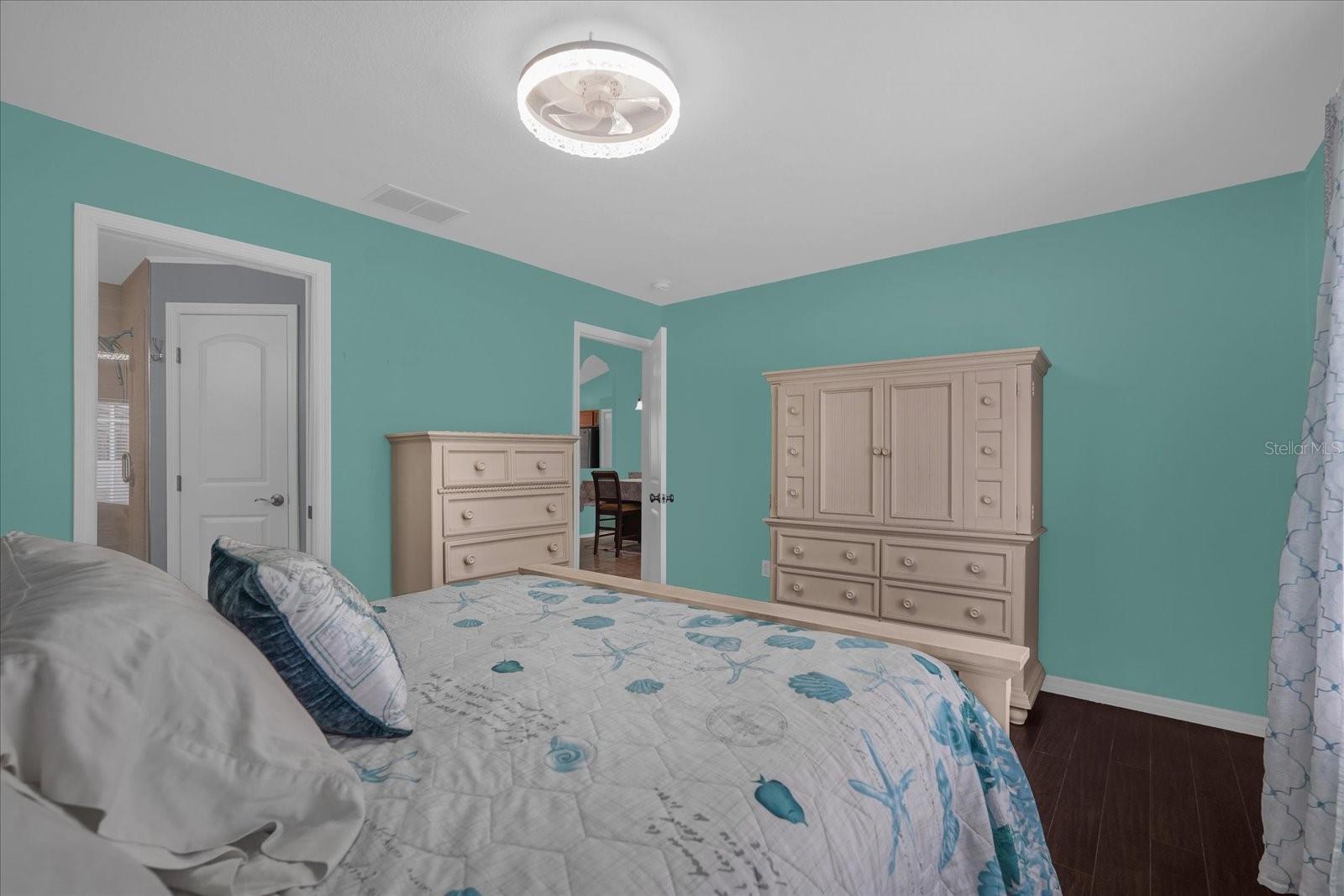 Image 11 of 32 For 14352 Sun Bay Drive
