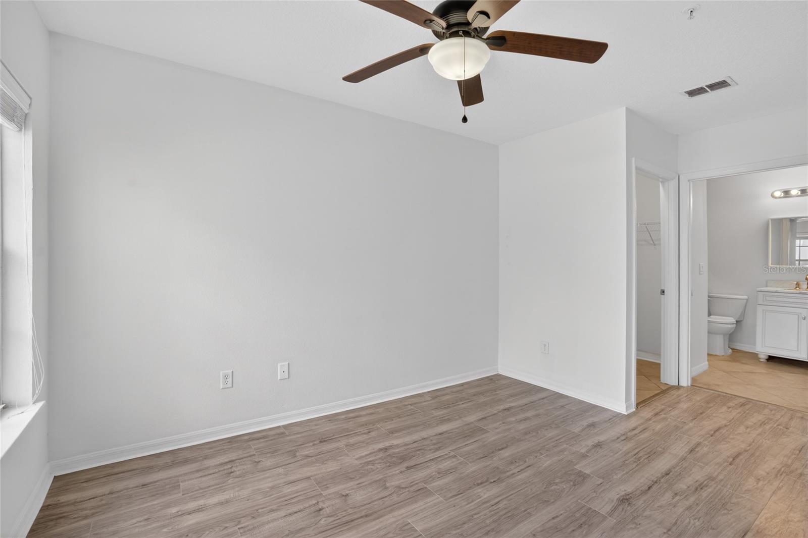 Image 10 of 44 For 4364 Kirkman Road 307