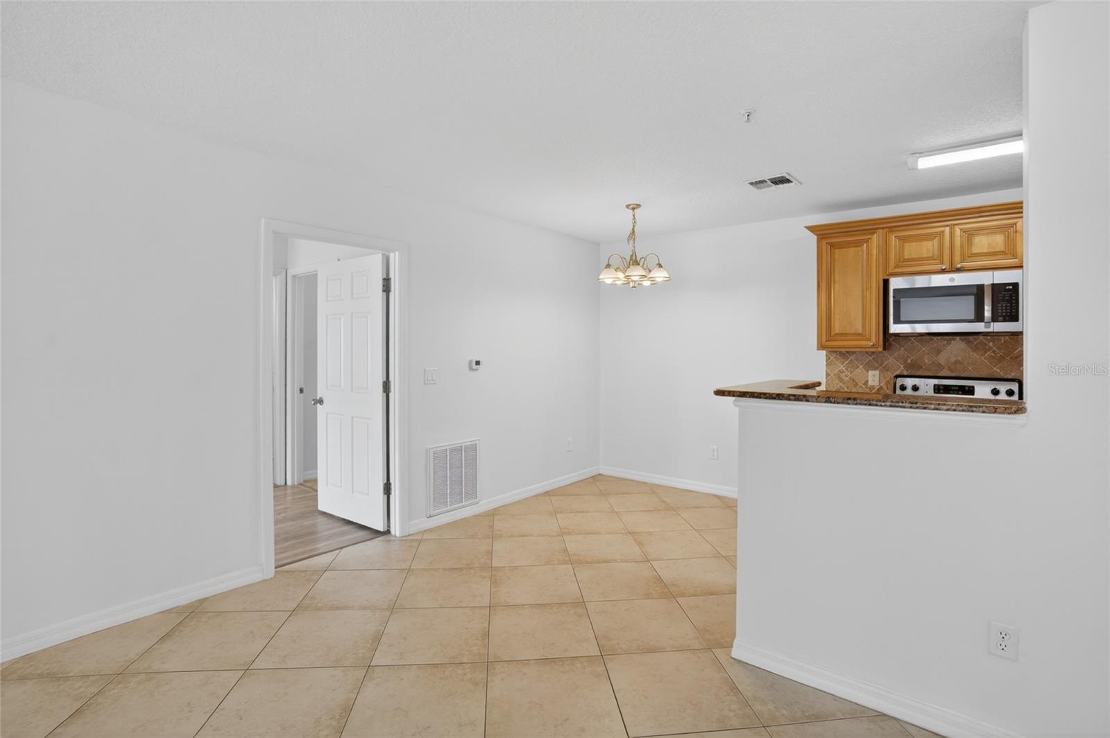 Image 6 of 44 For 4364 Kirkman Road 307
