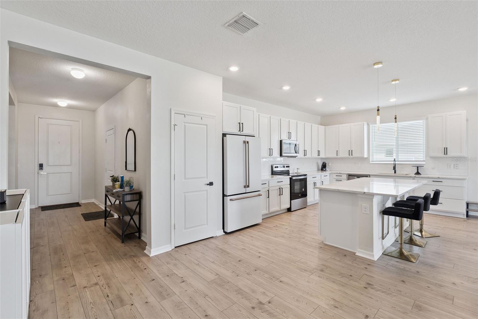 Image 12 of 35 For 2429 Begonia Street