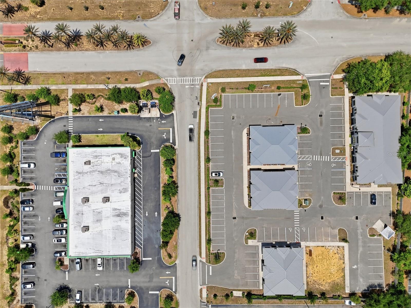 Image 21 of 27 For Sunrise Plaza Drive