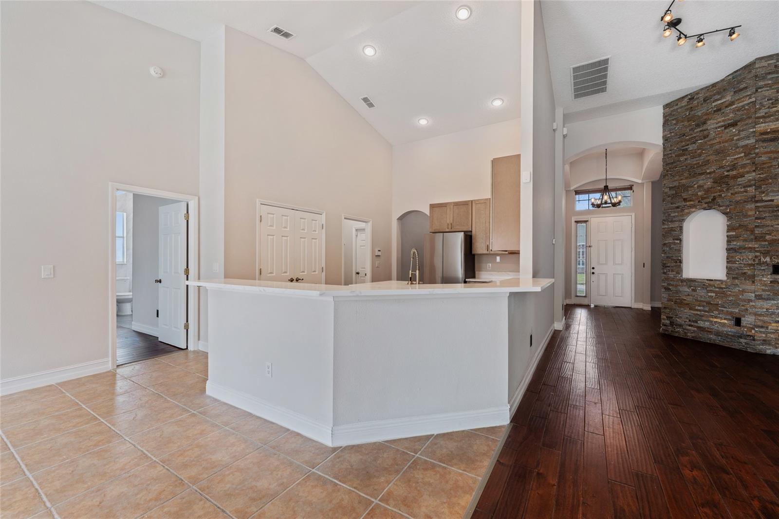 Image 5 of 22 For 3336 Herringridge Drive