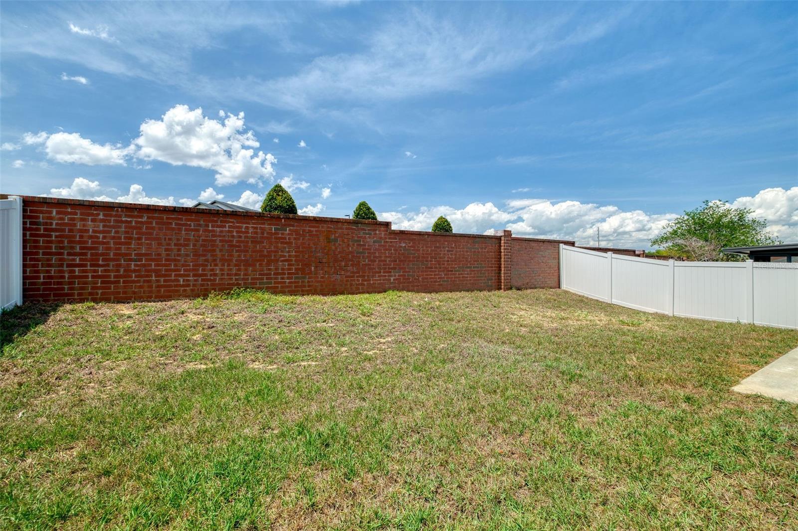 Image 29 of 32 For 13545 Laranja Street