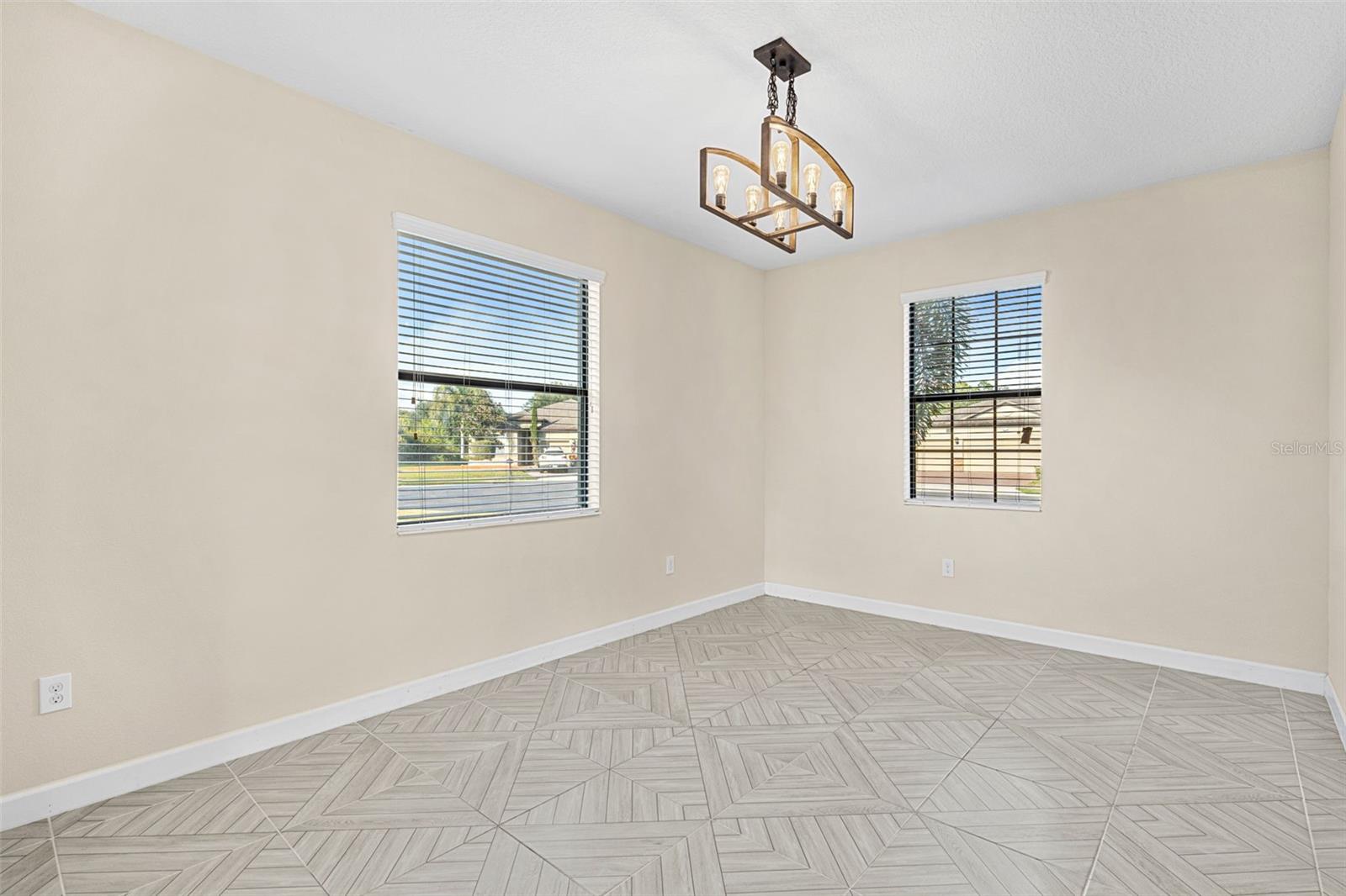 Image 16 of 31 For 4306 Biscayne Cove Court
