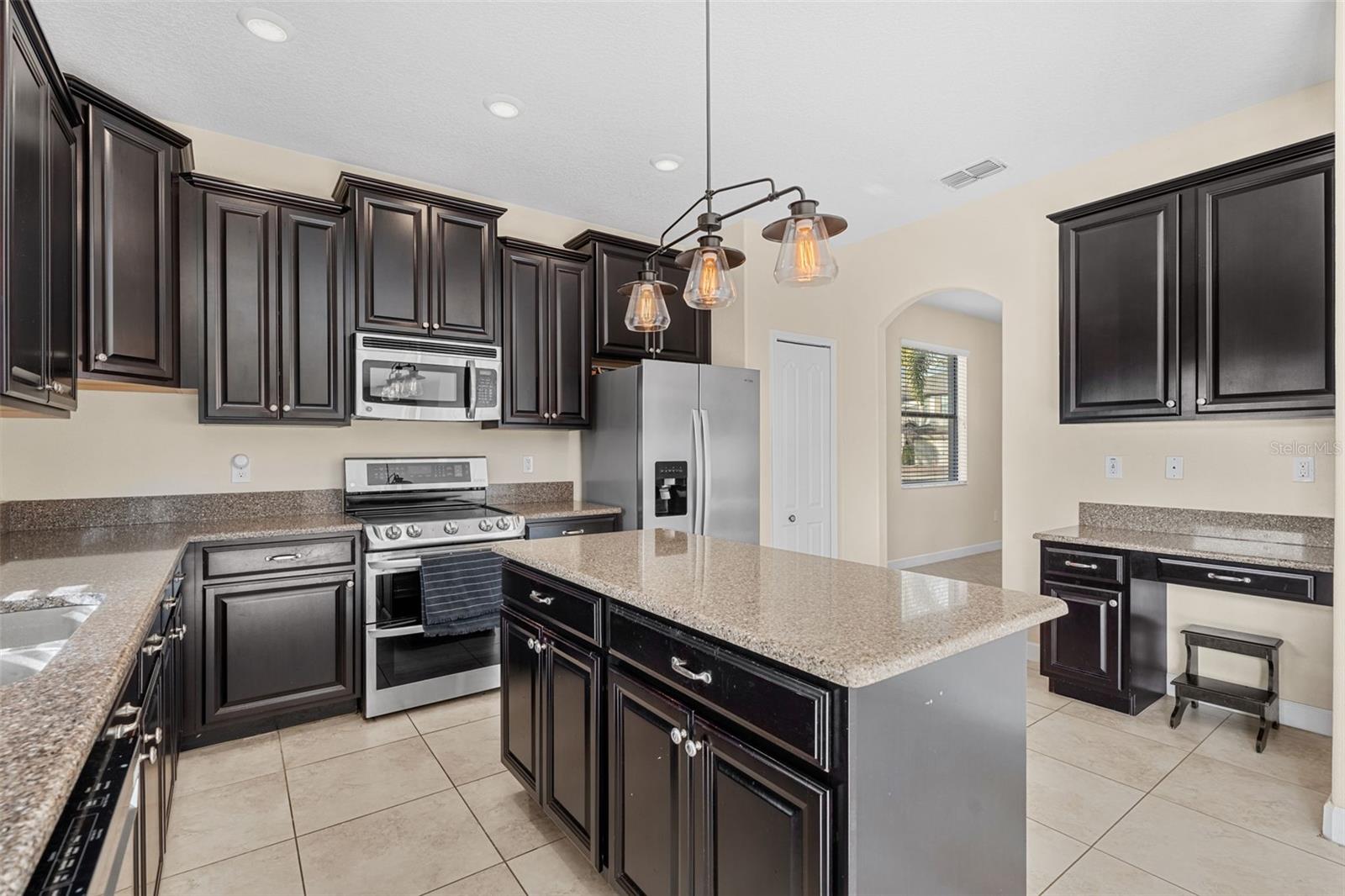 Image 18 of 31 For 4306 Biscayne Cove Court