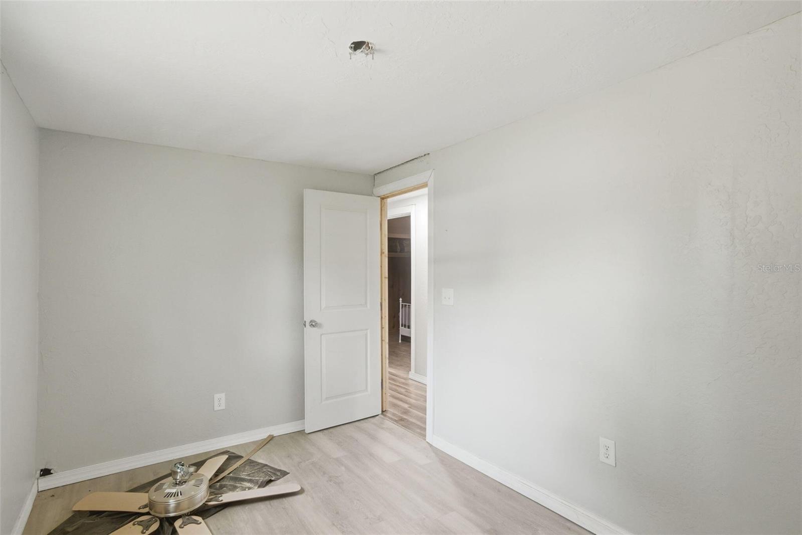 Image 12 of 25 For 6945 5th Place