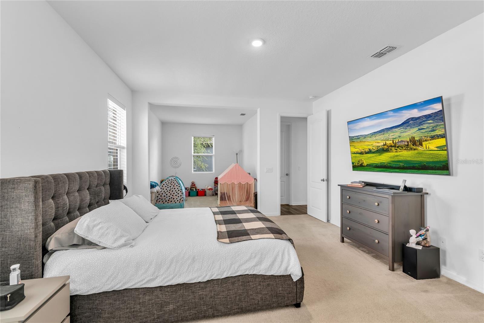 Image 12 of 43 For 5816 Bar Ranch Road