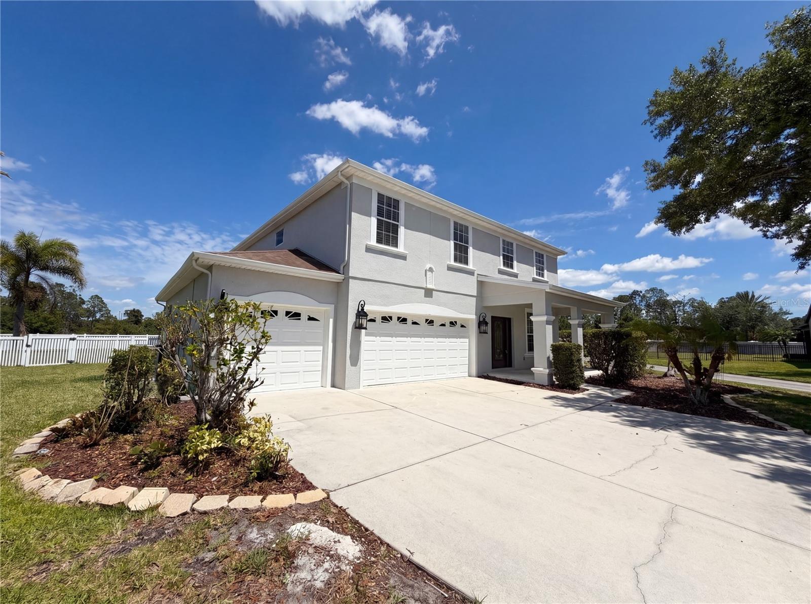 Image 2 of 39 For 1714 Bottlebrush Way