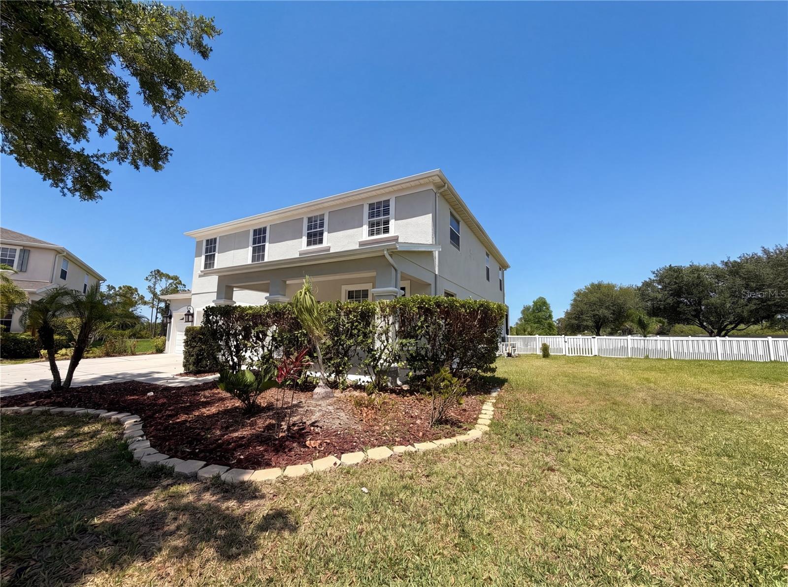 Image 3 of 39 For 1714 Bottlebrush Way