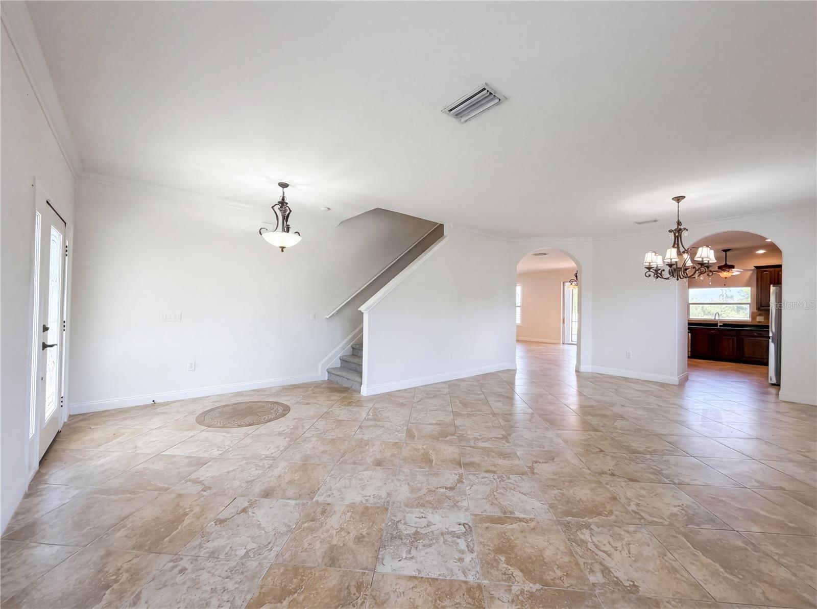 Image 6 of 39 For 1714 Bottlebrush Way
