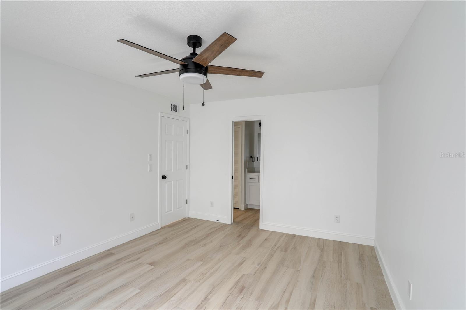 Image 11 of 17 For 1111 Salerno Court 1111