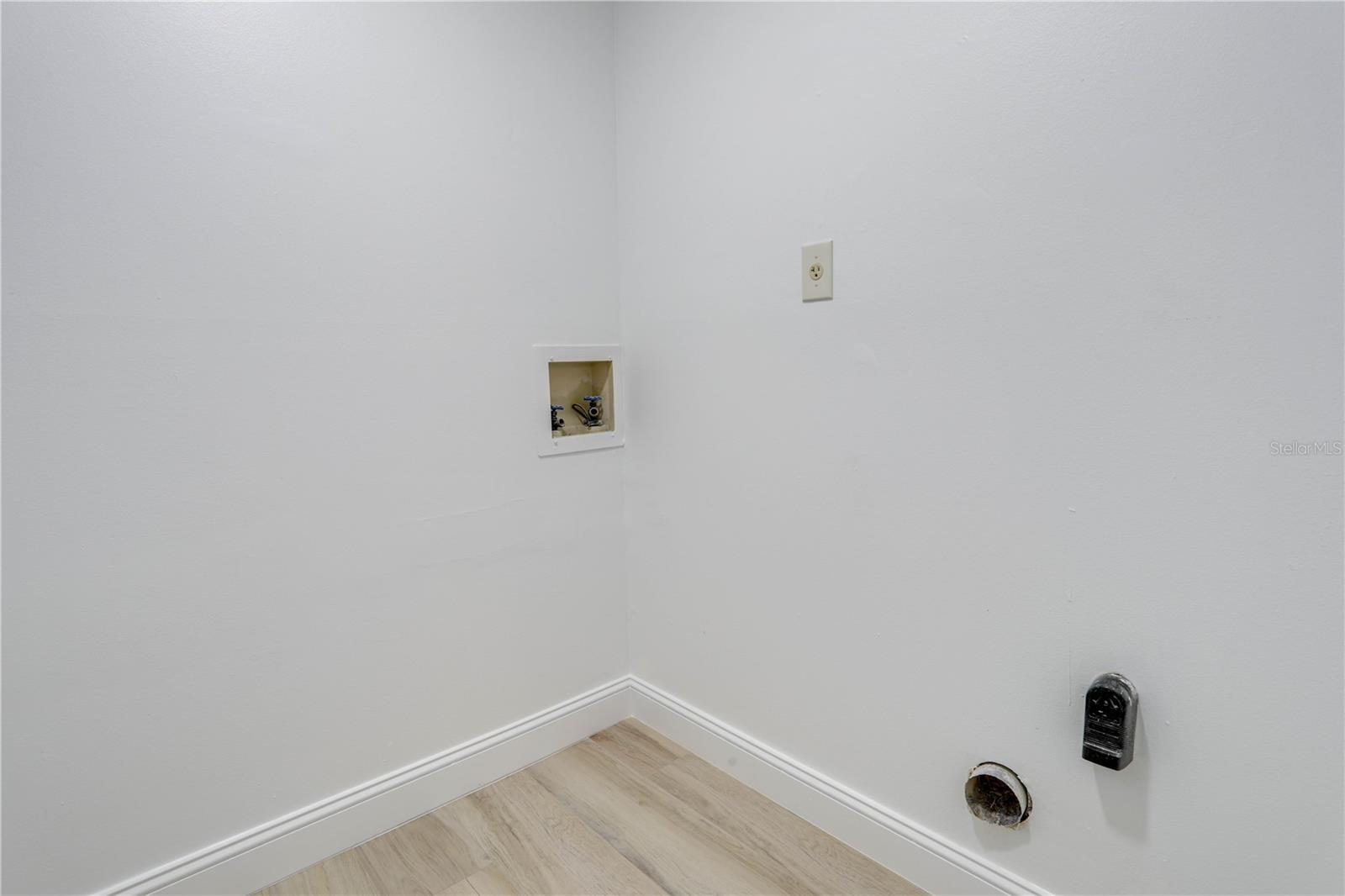 Image 17 of 17 For 1111 Salerno Court 1111