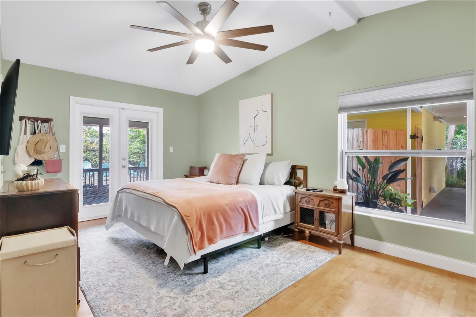 Image 12 of 25 For 5020 Saint Marie Avenue