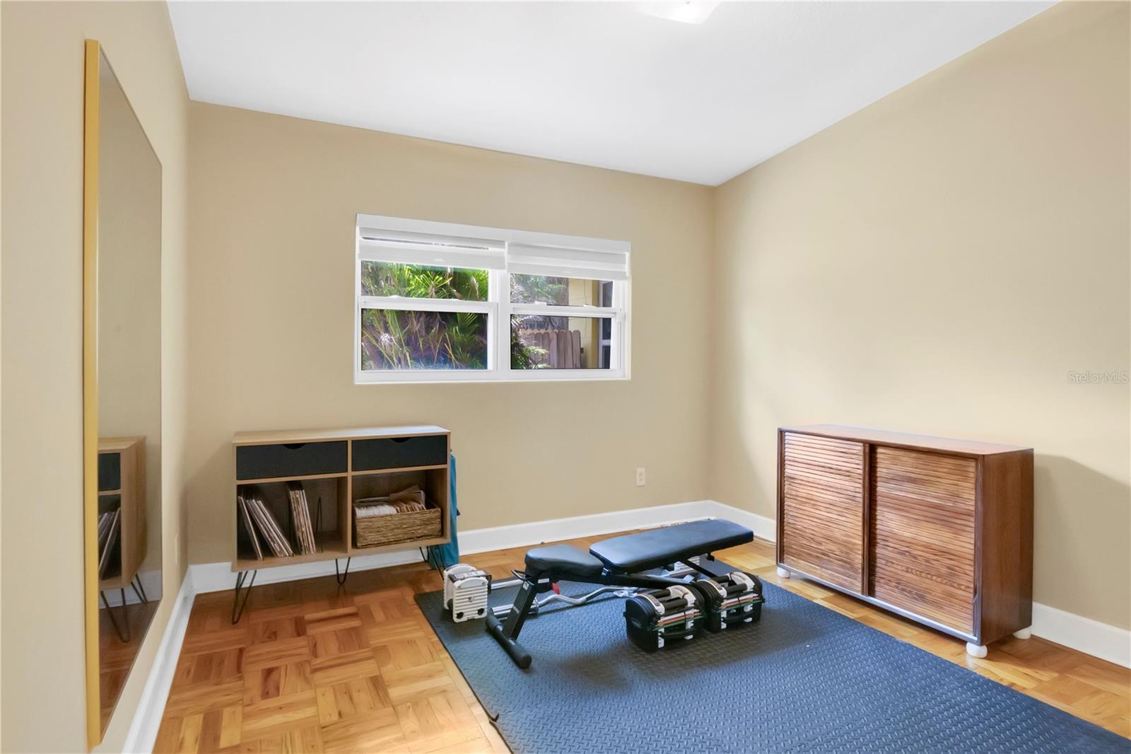 Image 17 of 25 For 5020 Saint Marie Avenue