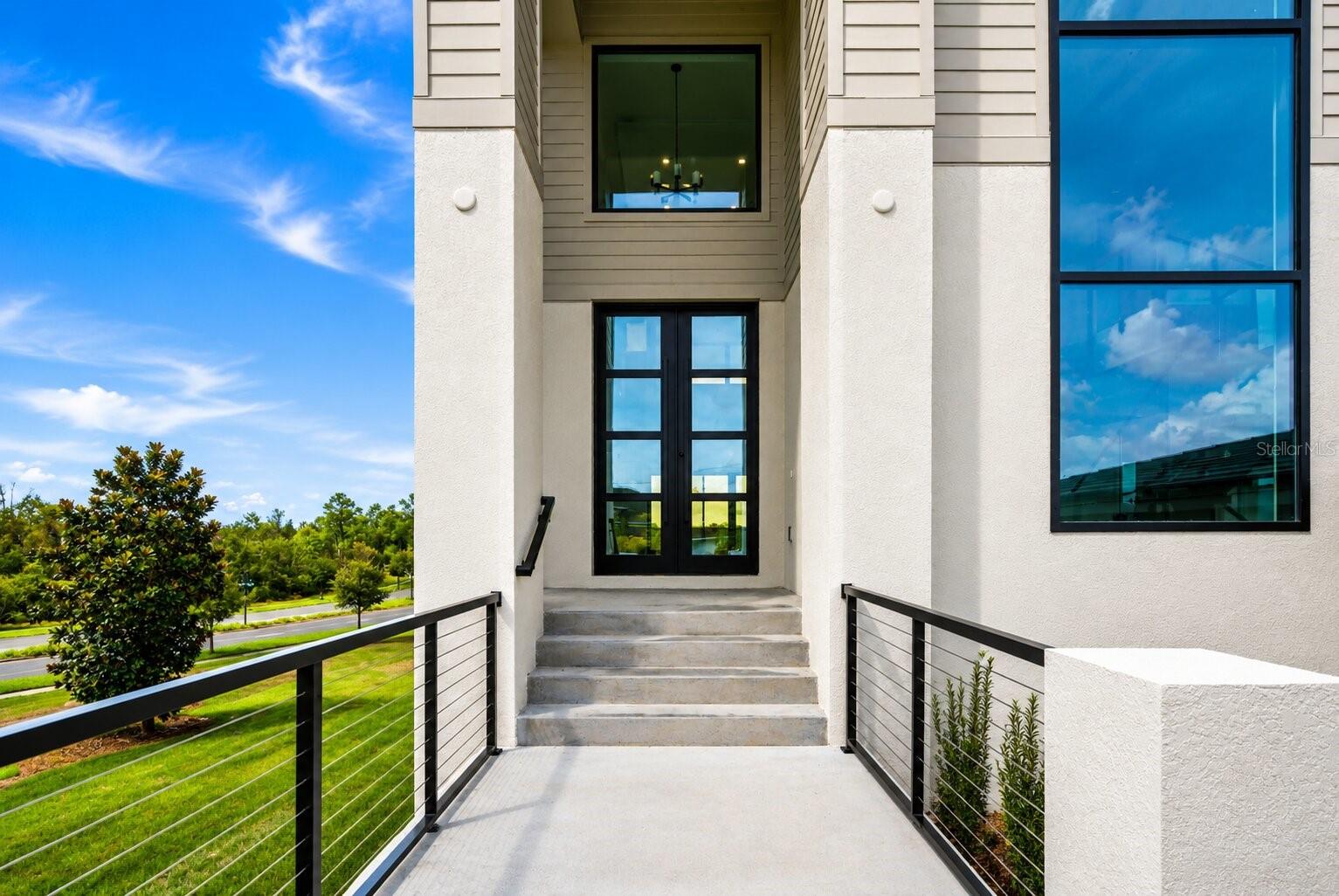 Image 3 of 43 For 309 Hampton Boulevard