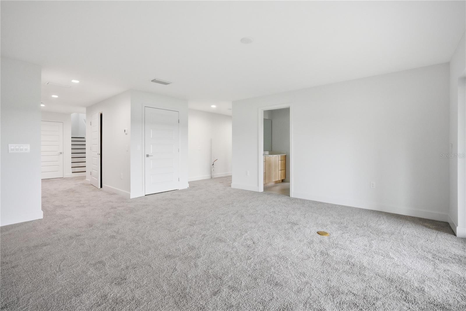 Image 31 of 43 For 309 Hampton Boulevard