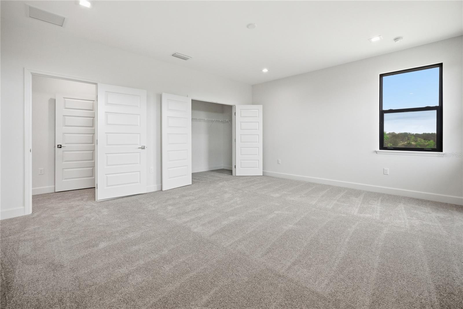 Image 32 of 43 For 309 Hampton Boulevard