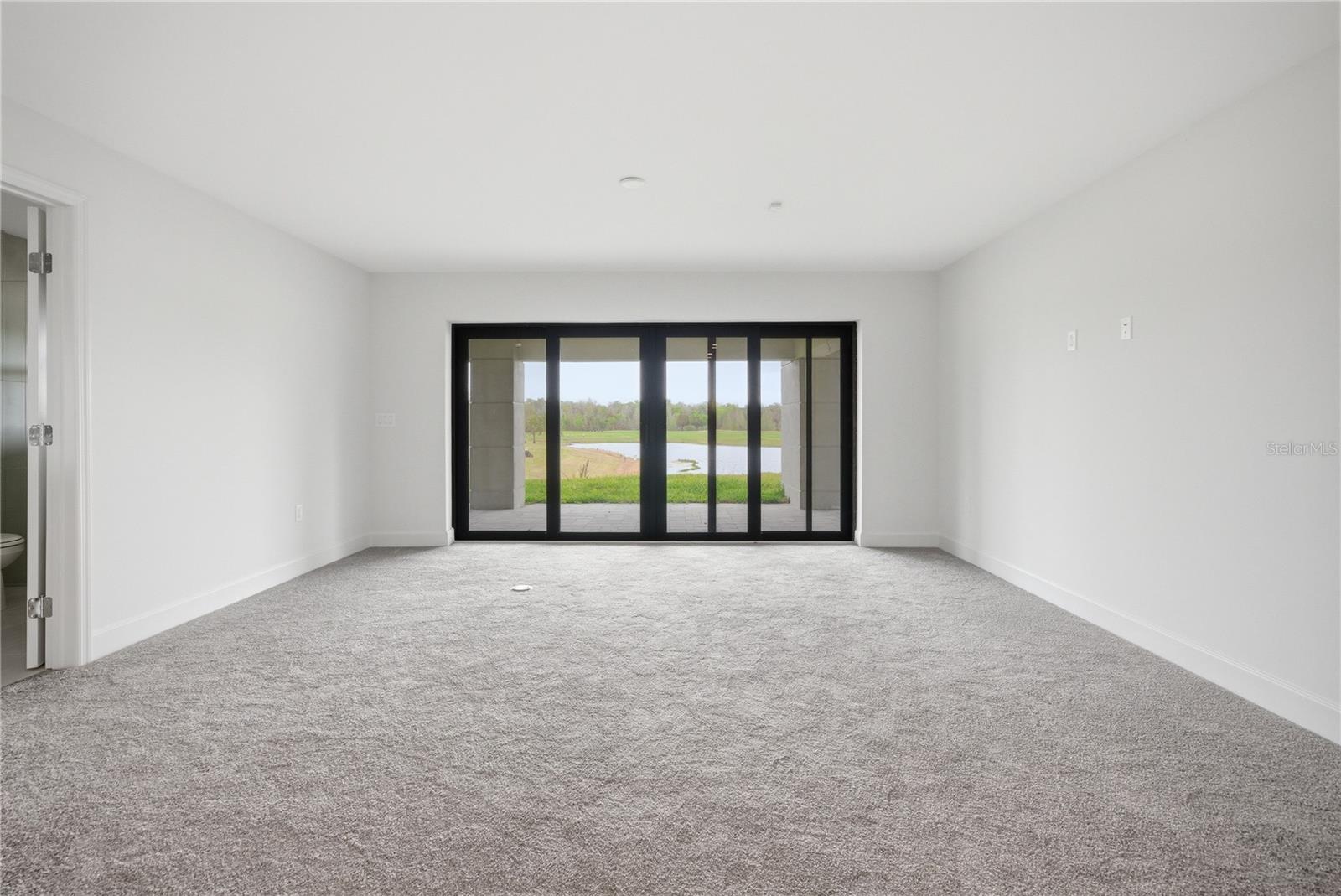 Image 33 of 43 For 309 Hampton Boulevard