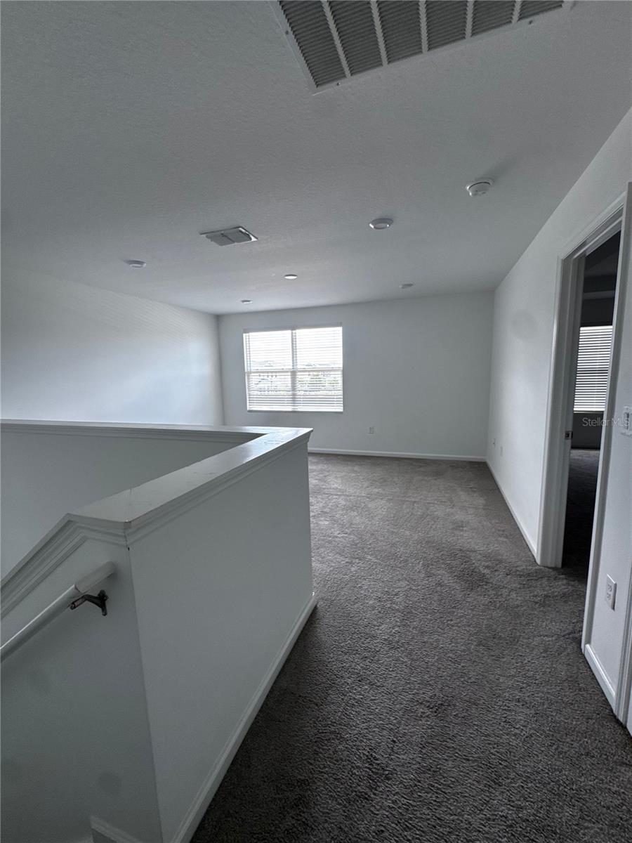 Image 11 of 23 For 11777 Globe Street