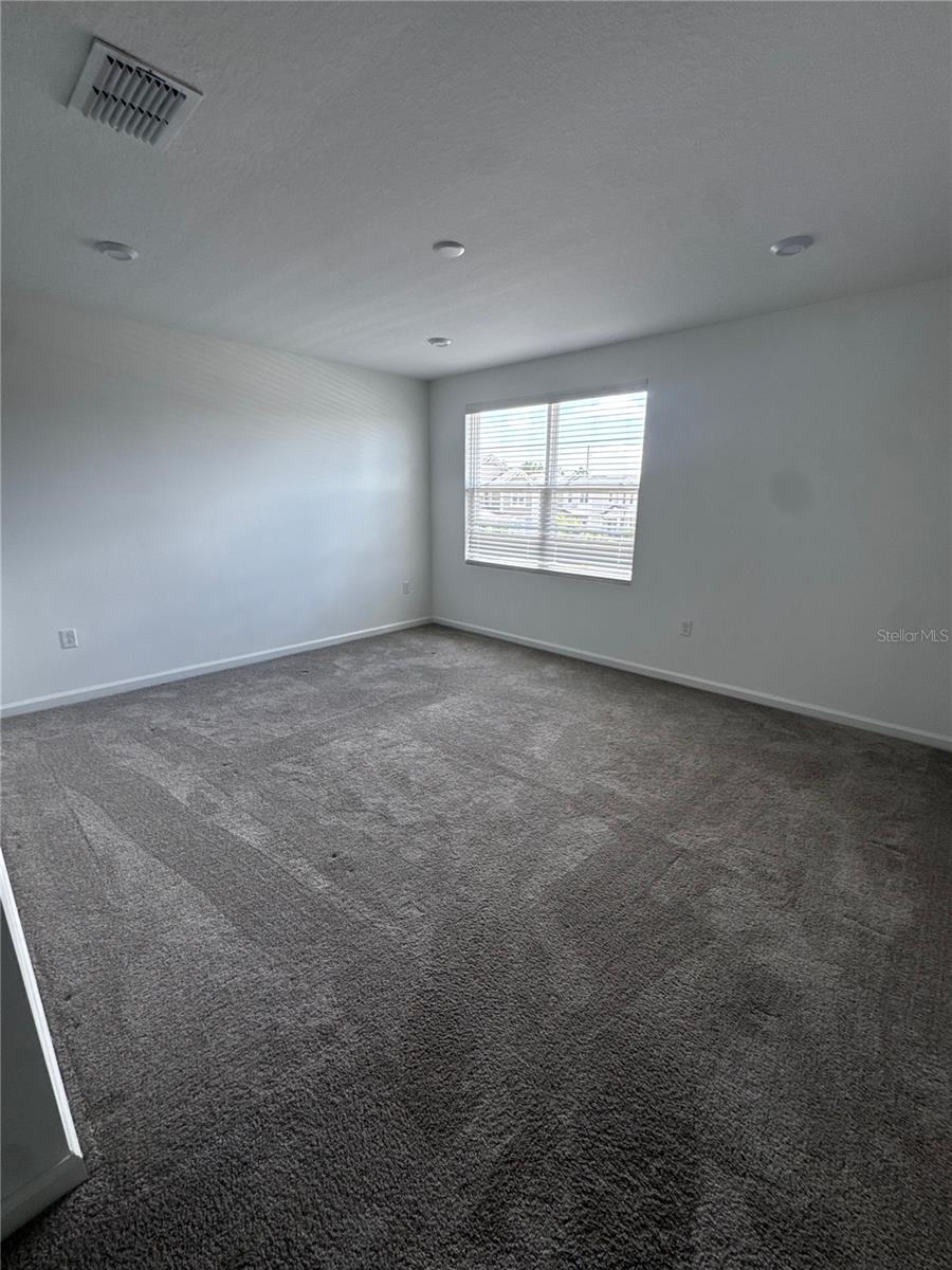 Image 17 of 23 For 11777 Globe Street