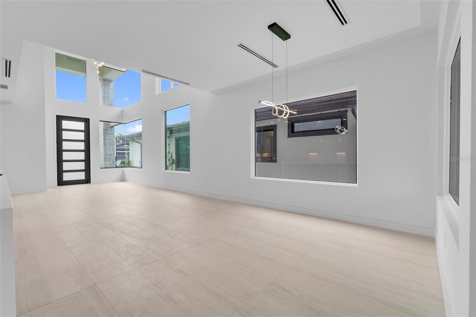 Image 17 of 67 For 3019 Kensington Avenue