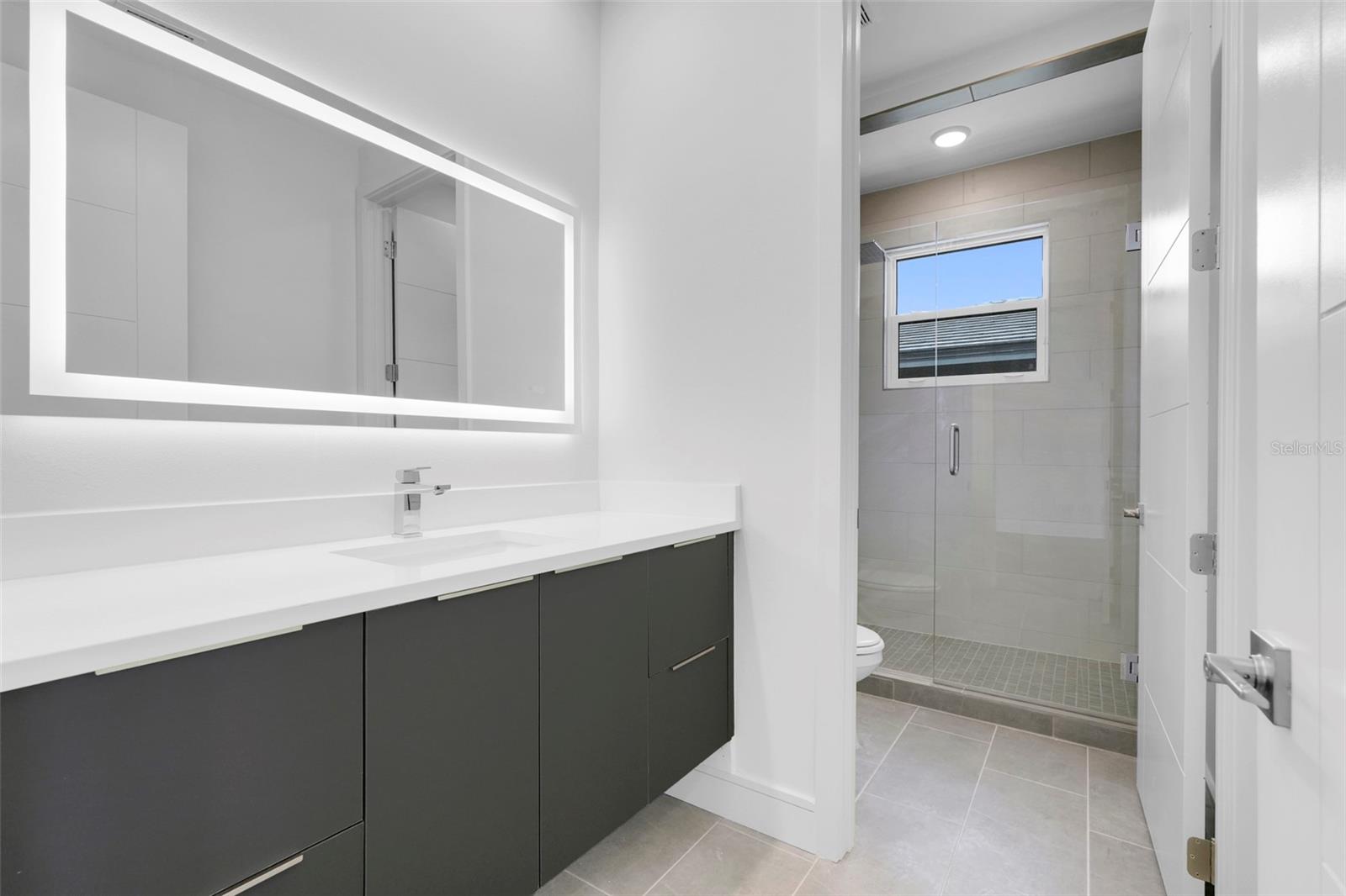 Image 45 of 67 For 3019 Kensington Avenue