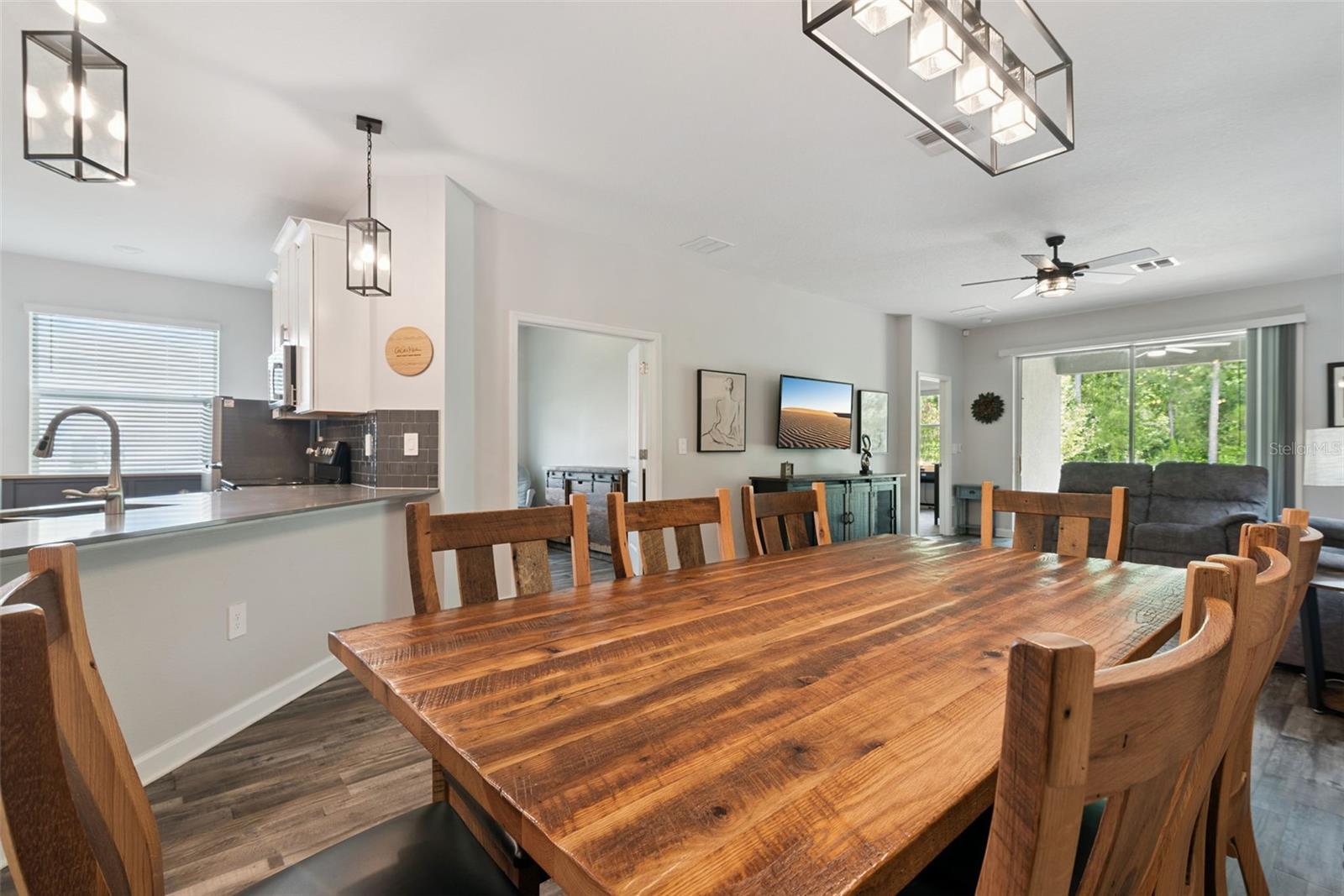 Image 16 of 54 For 2990 Camden Way