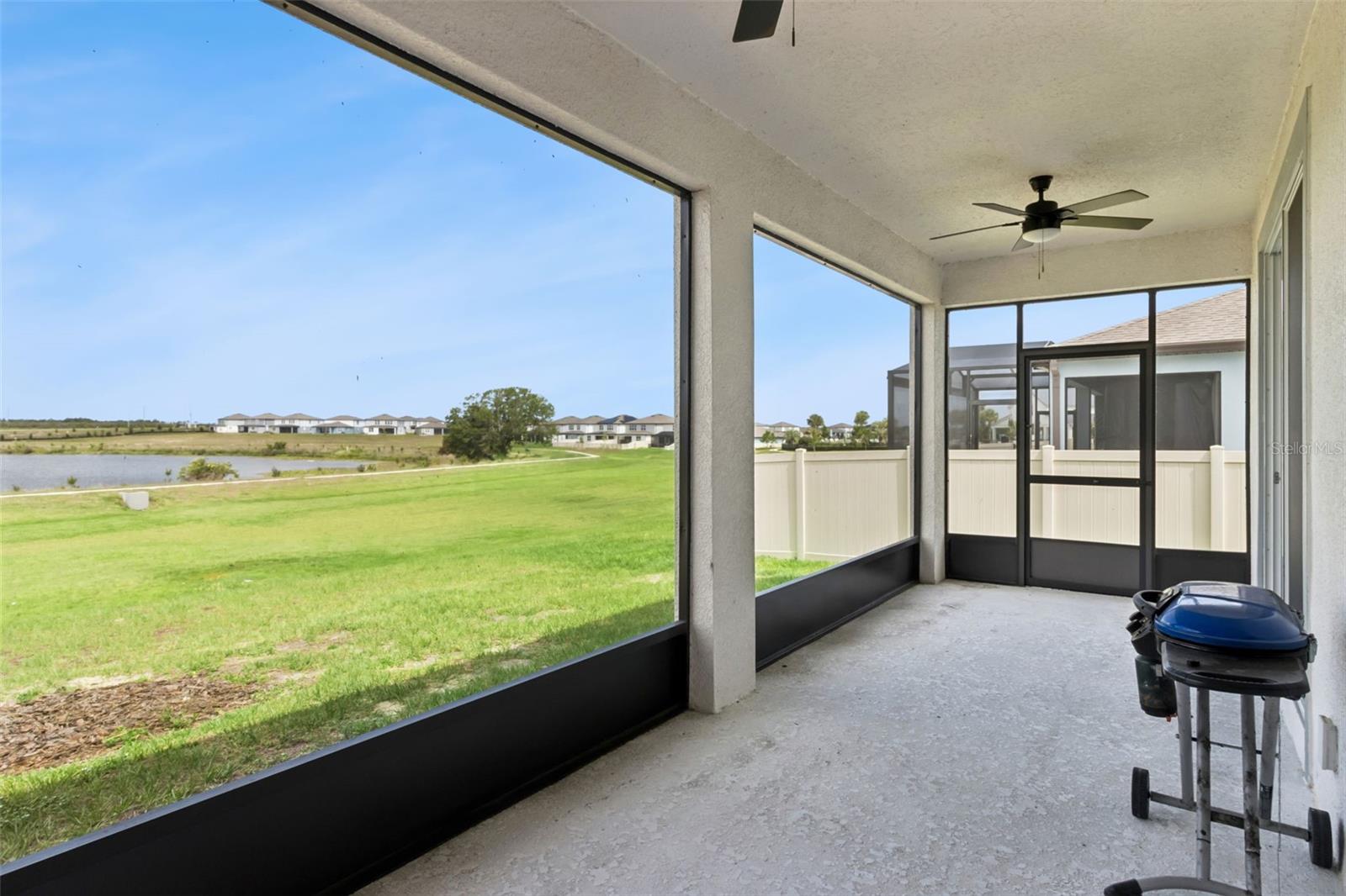 Image 25 of 47 For 732 Longleaf Lane
