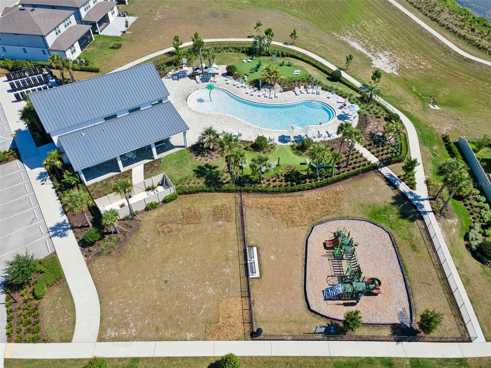 Image 32 of 47 For 732 Longleaf Lane