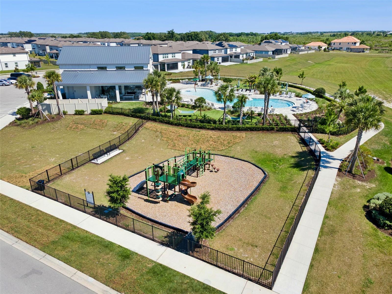 Image 36 of 47 For 732 Longleaf Lane