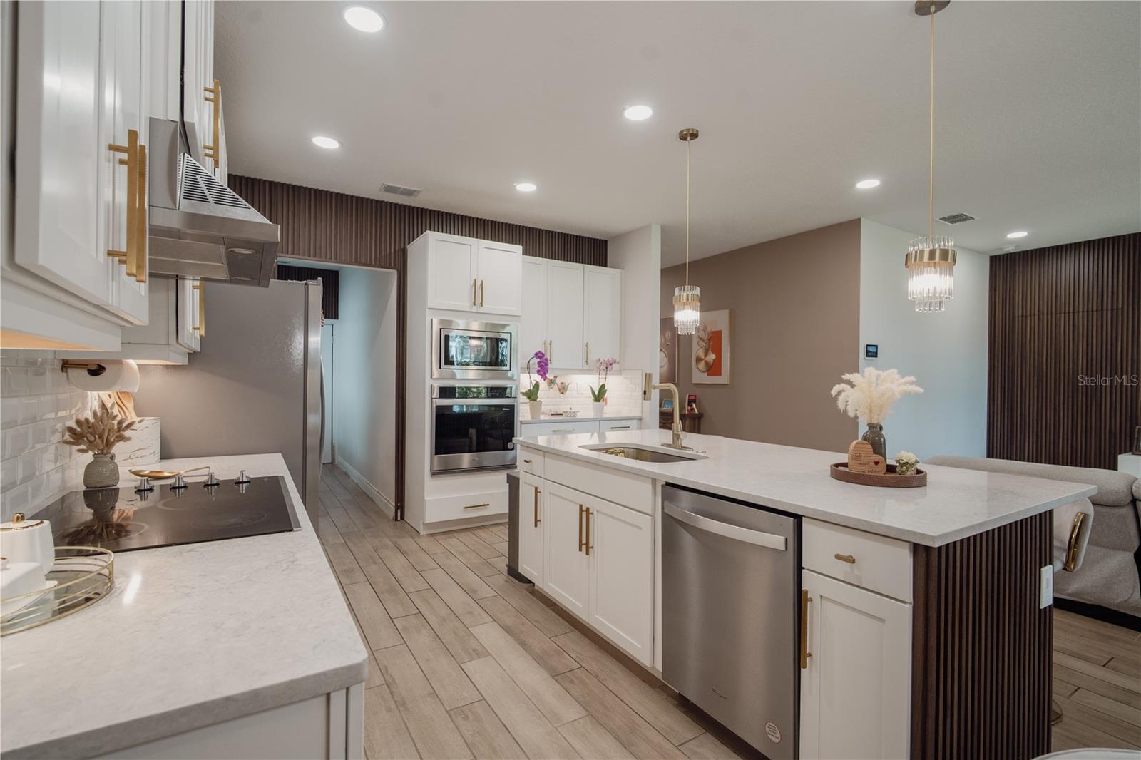 Image 13 of 48 For 17828 Adrifit