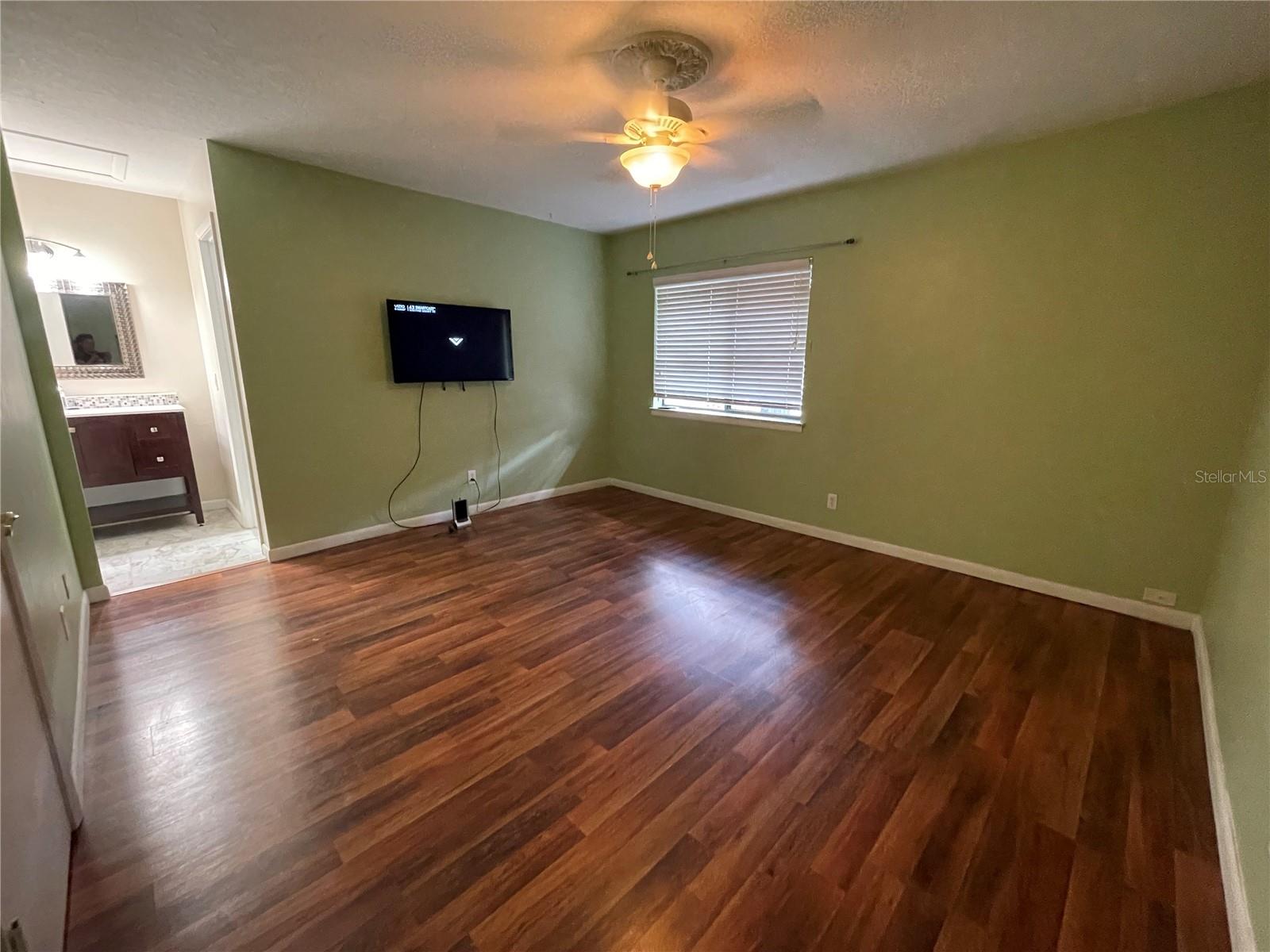 Image 10 of 12 For 710 Raymond Circle