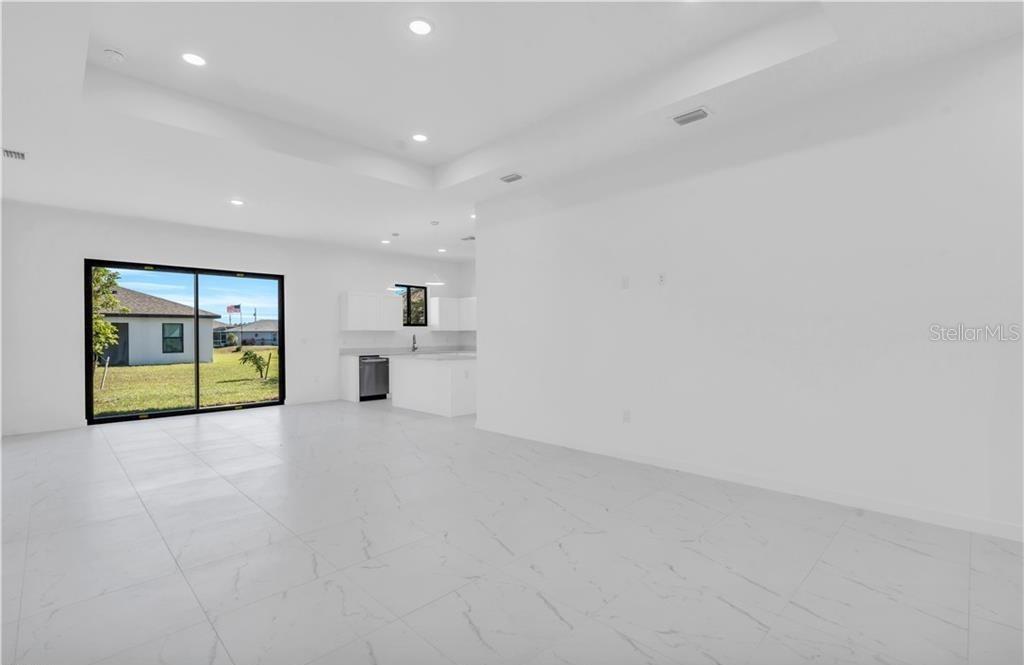 Image 5 of 28 For 3617 38th Terrace