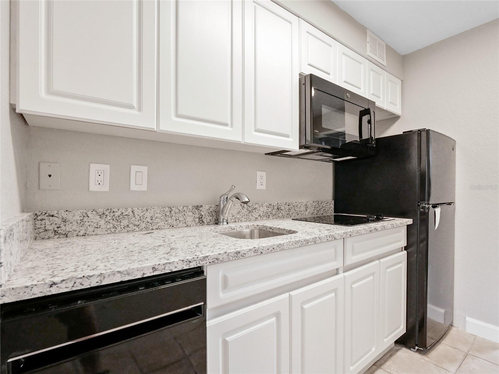 Image 44 of 47 For 7503 Atlantis Way J102