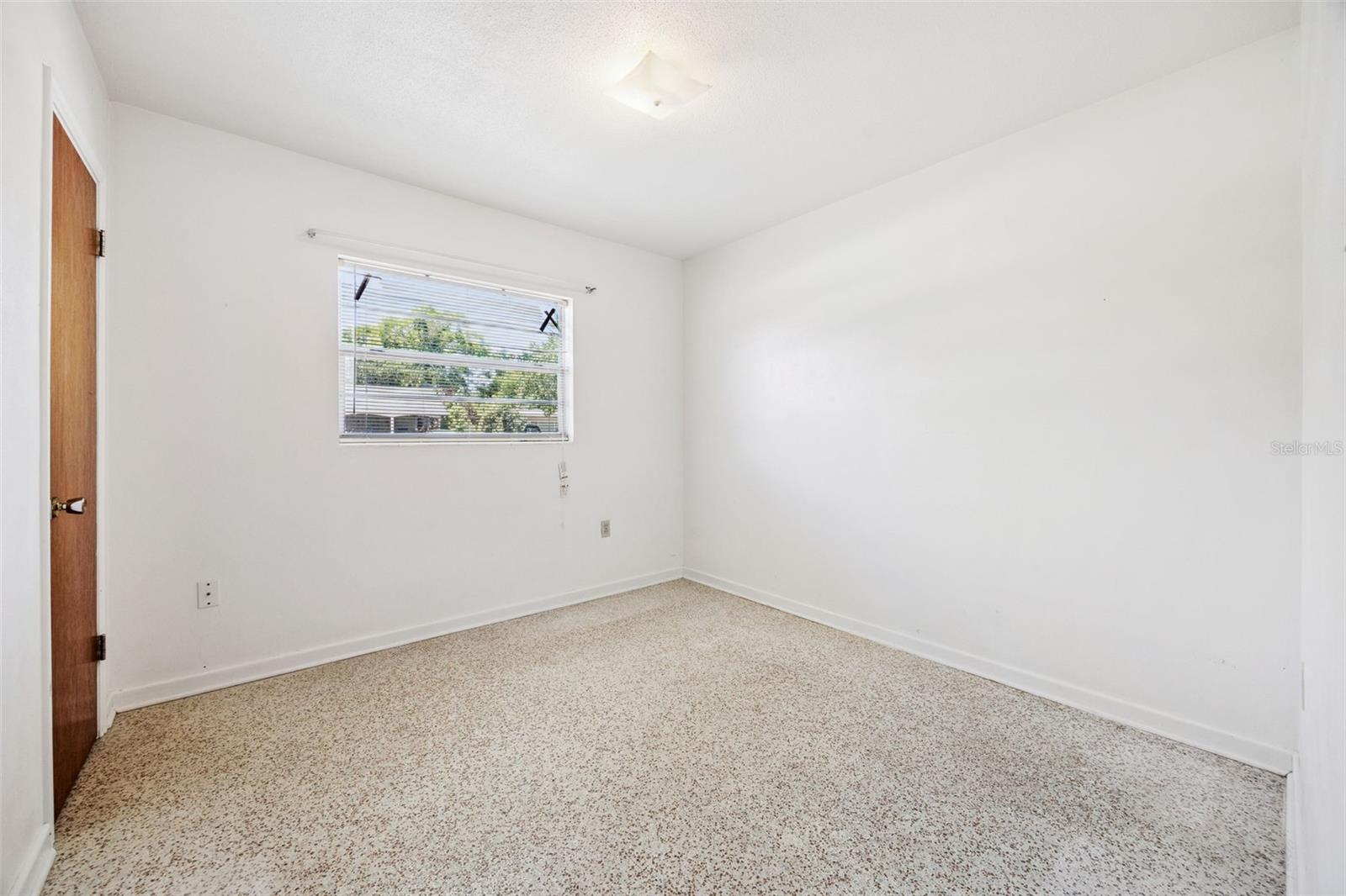 Image 10 of 24 For 3733 Surrey Drive