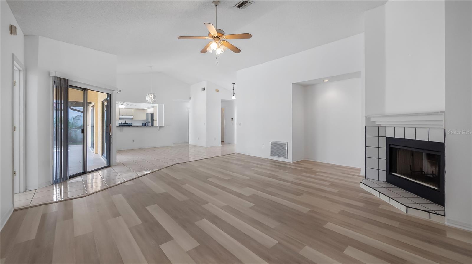 Image 4 of 5 For 8211 Borgia Court