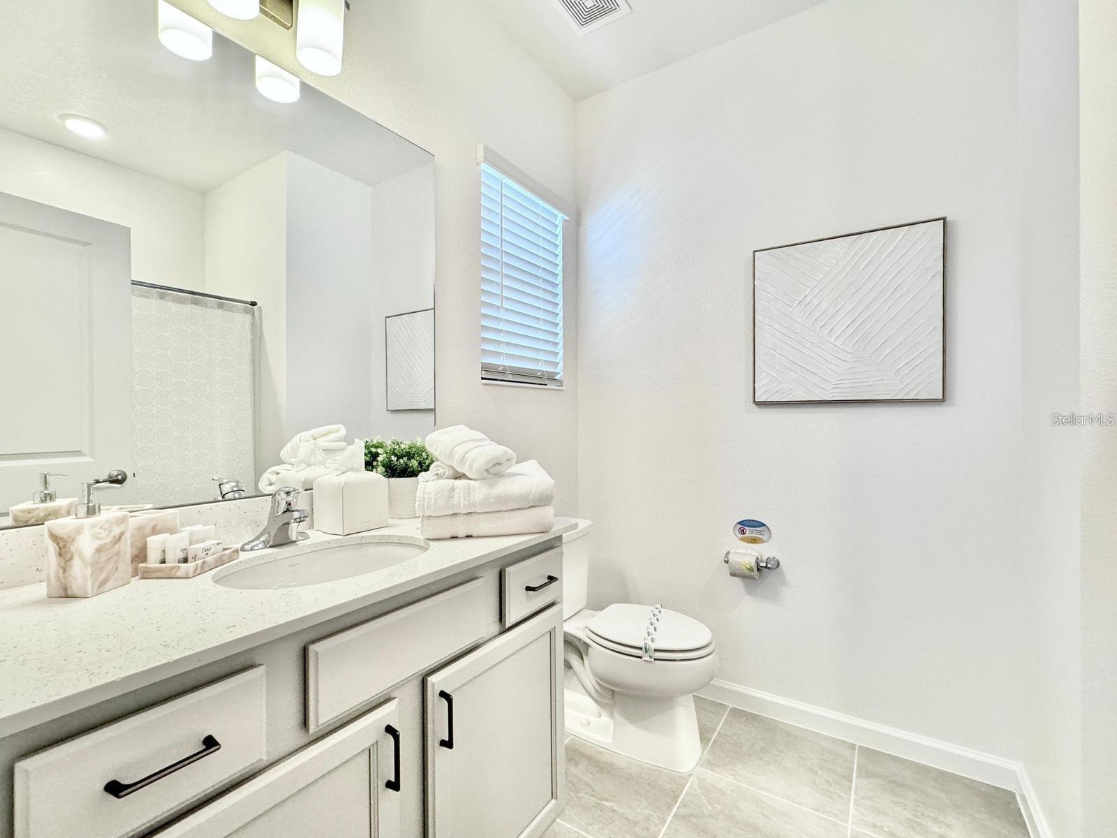 Image 14 of 34 For 10012 Voyager Way