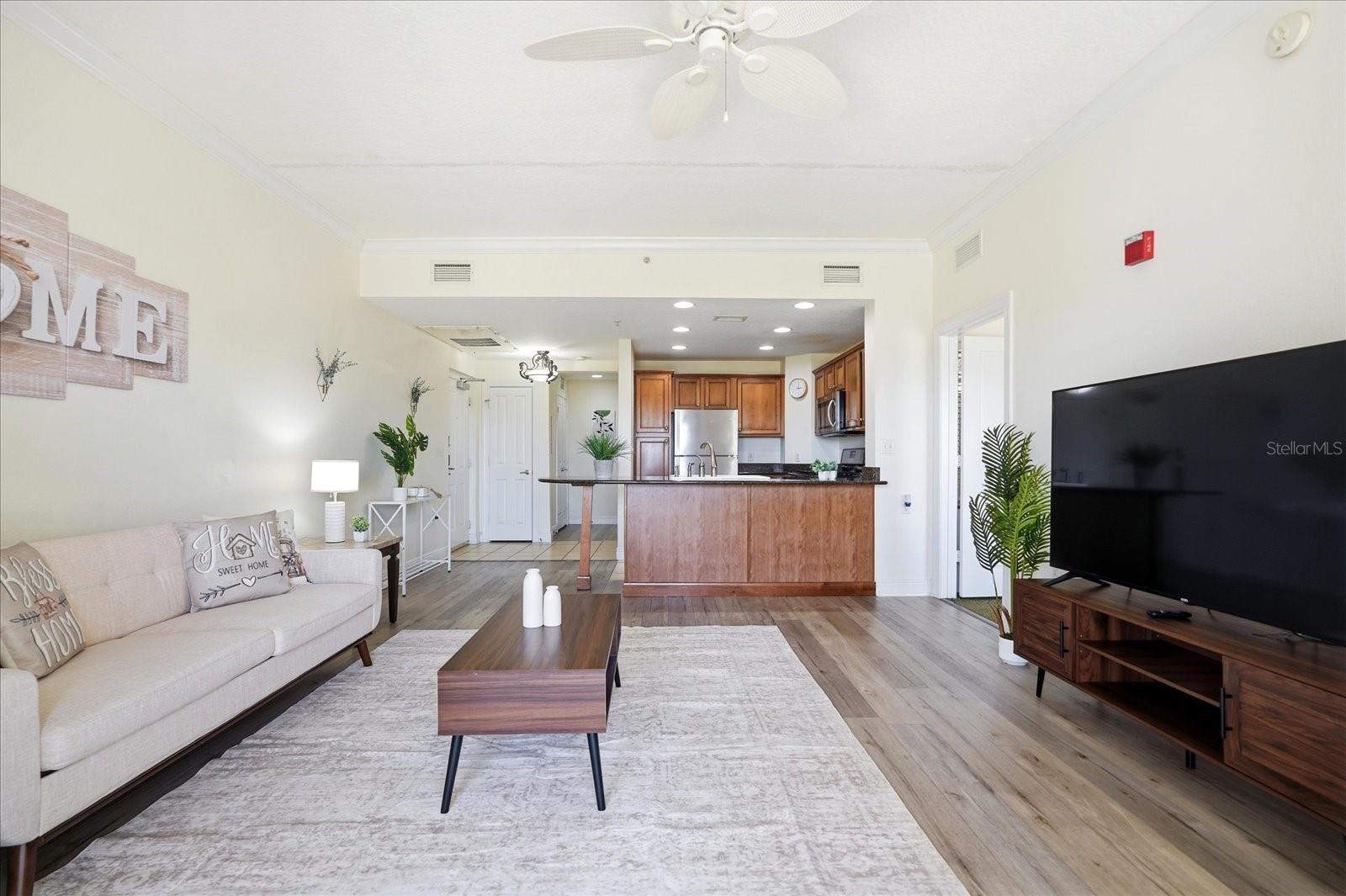 Image 6 of 50 For 7609 Heritage Crossing Way 201