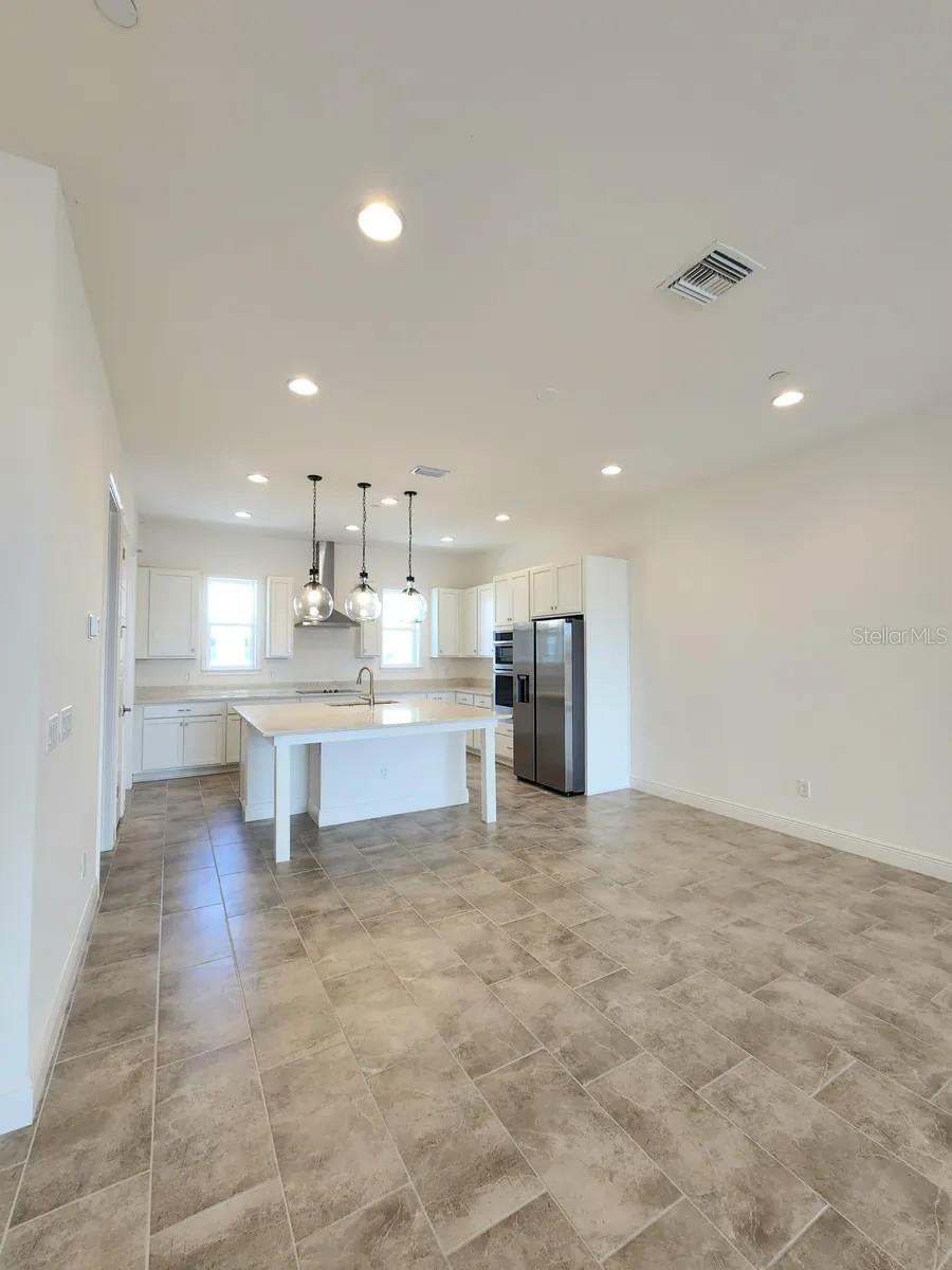 Image 19 of 40 For 13647 Larkton Lane