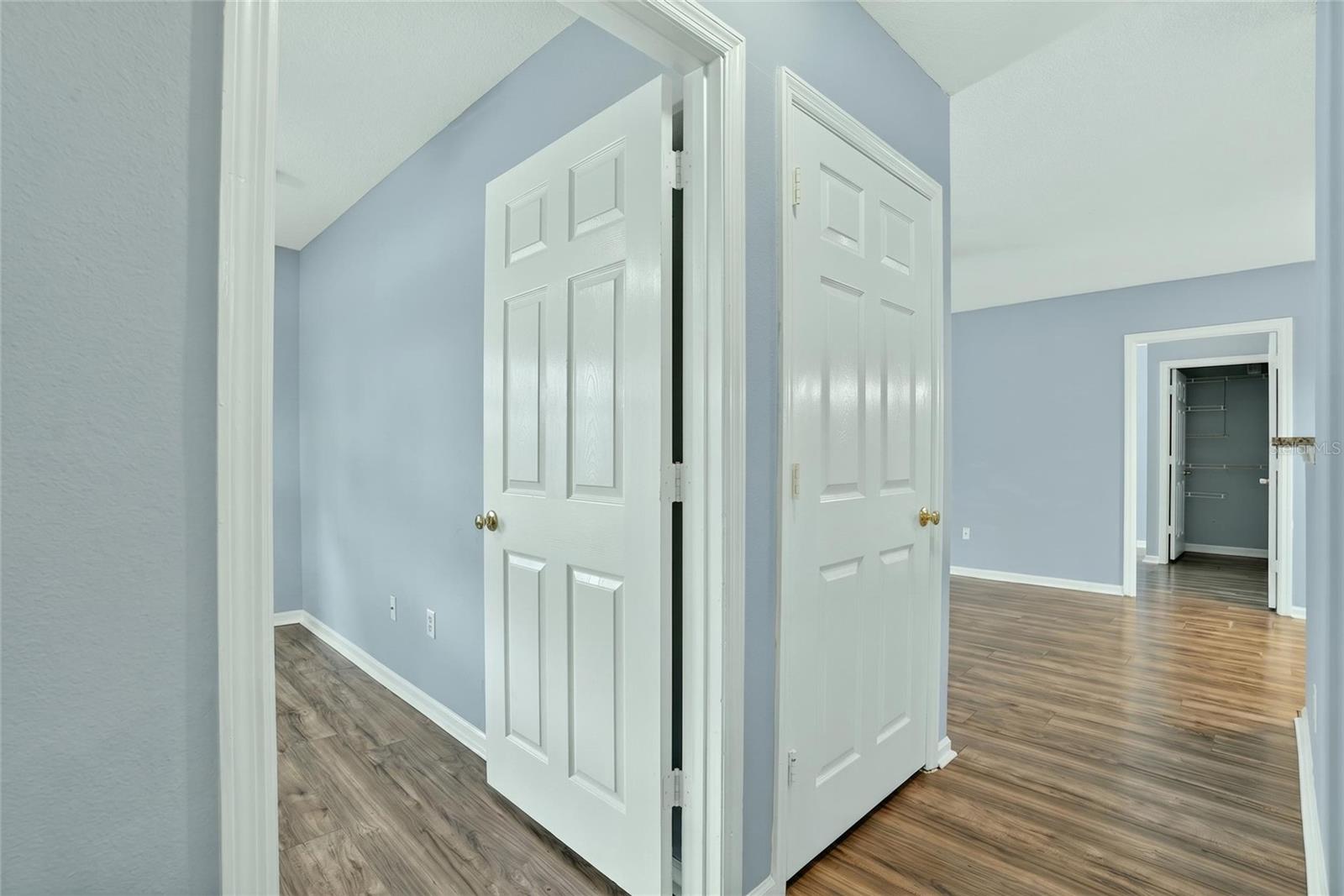 Image 9 of 35 For 4320 Kirkman Road 1511