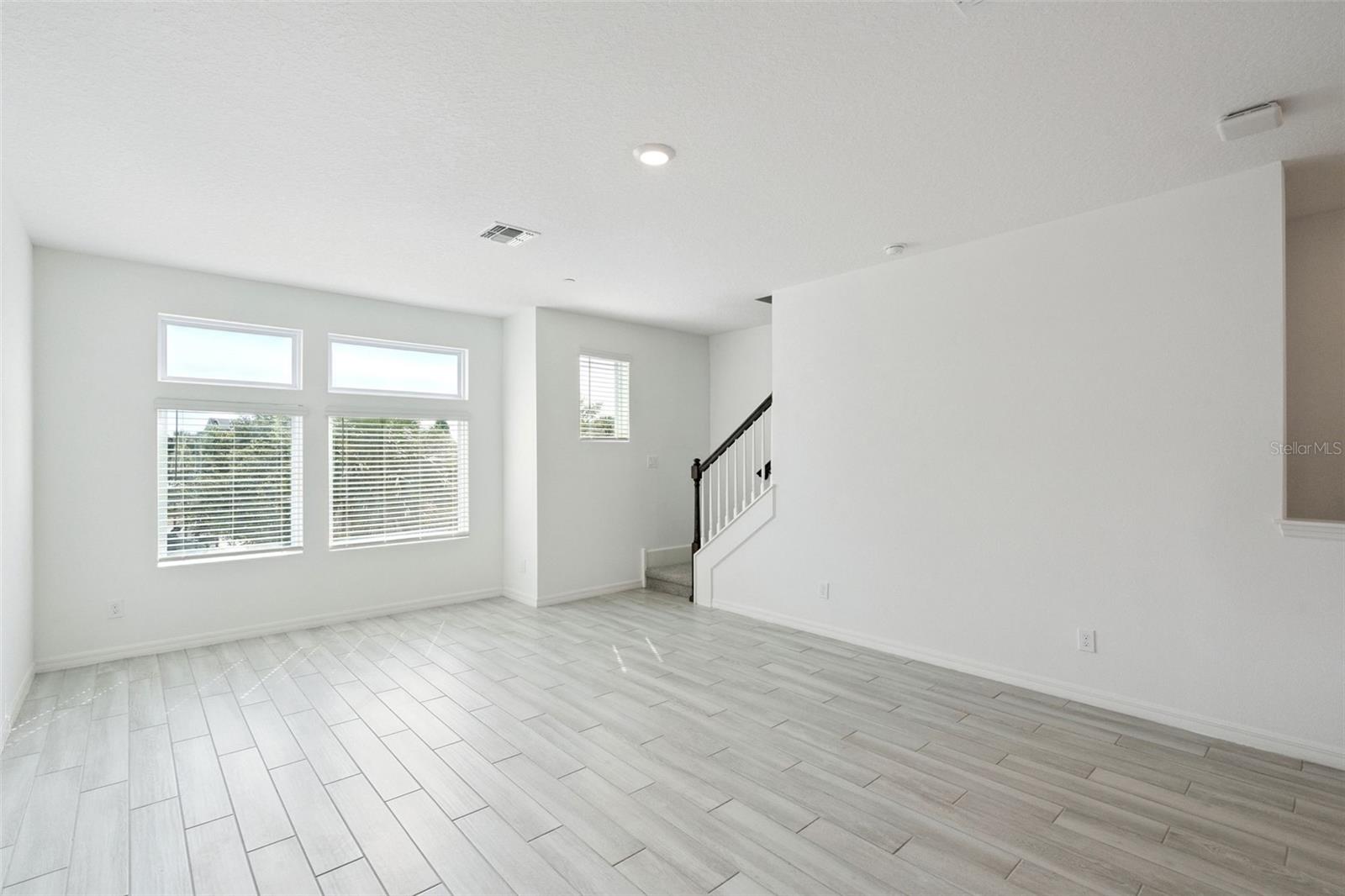 Image 5 of 31 For 13132 Bovet Avenue