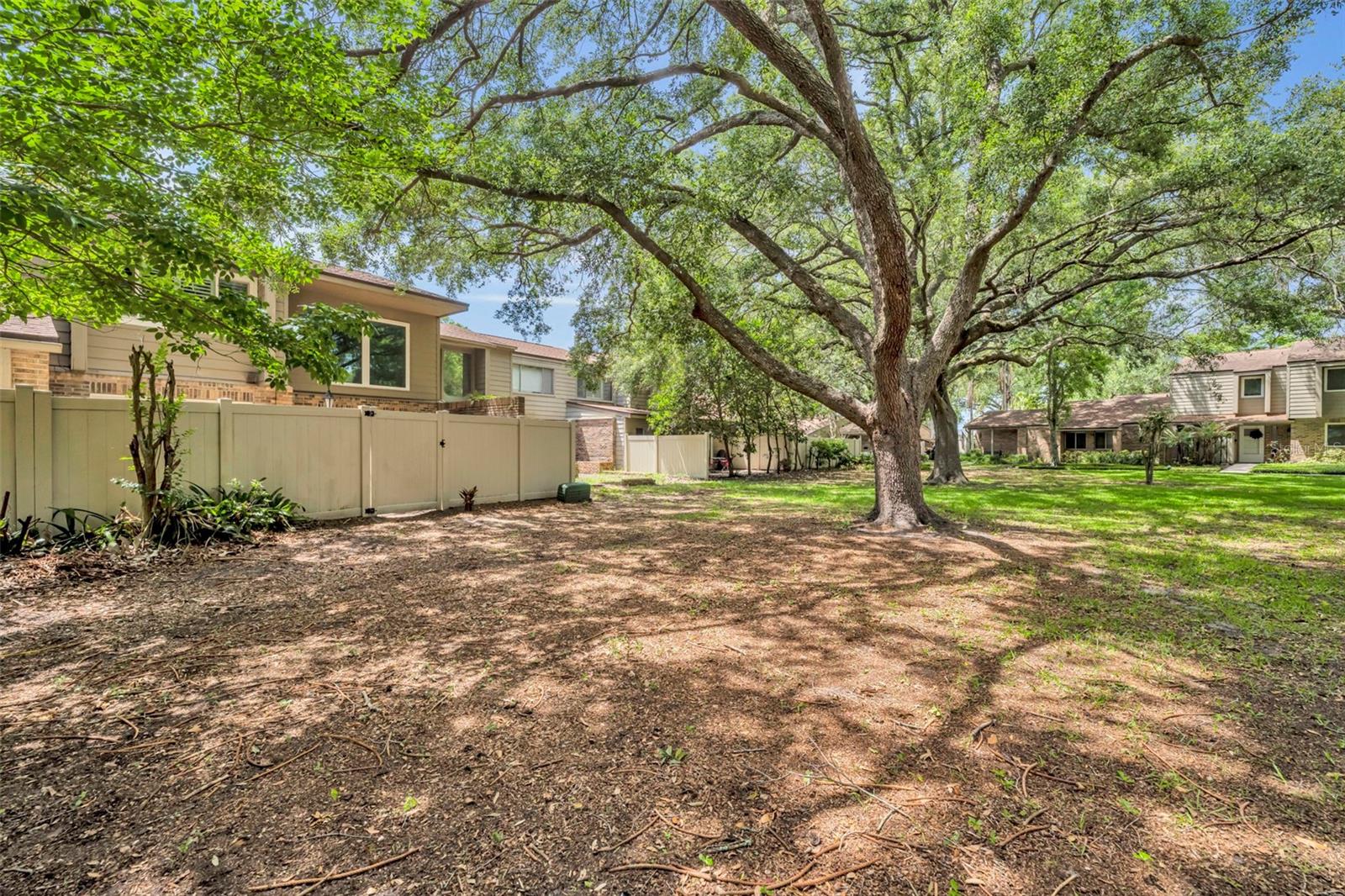 Image 24 of 34 For 497 Oak Haven Drive 497
