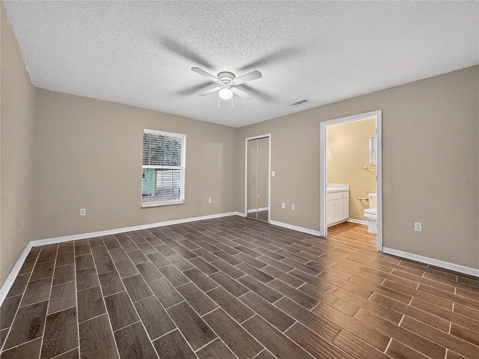 Image 8 of 14 For 835 Lancaster Avenue