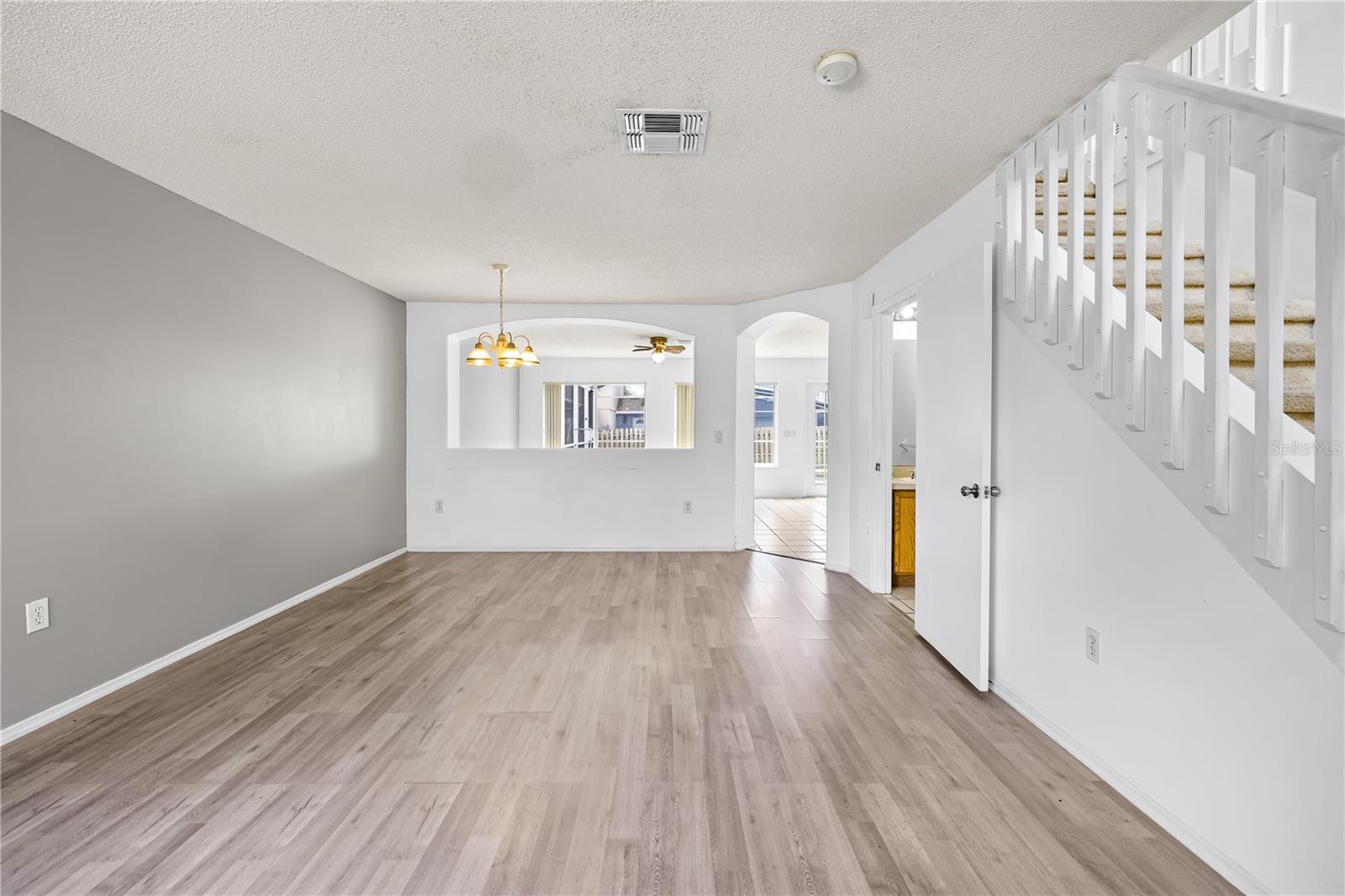 Image 3 of 45 For 1212 Sandbrook Drive