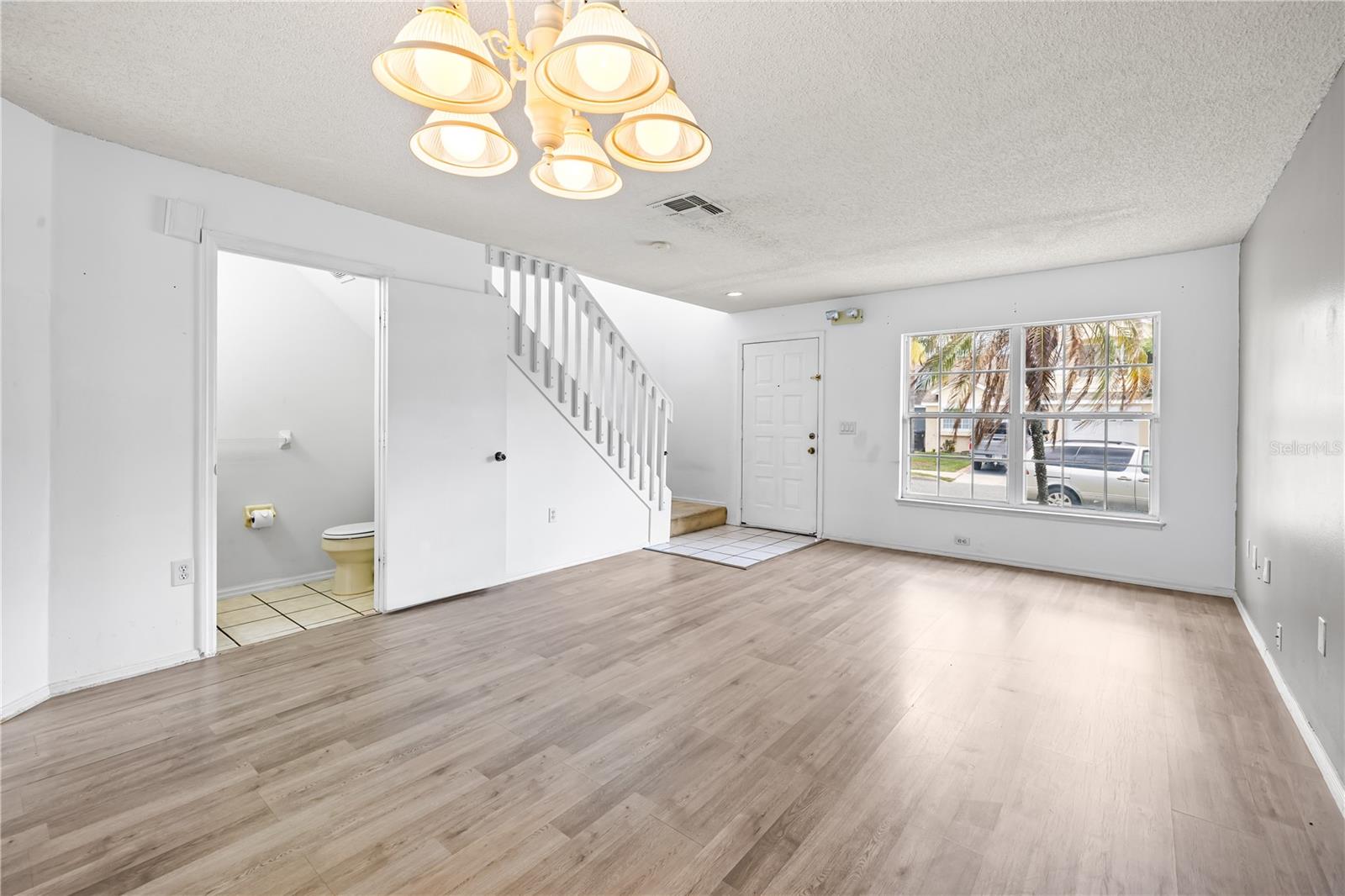 Image 5 of 45 For 1212 Sandbrook Drive