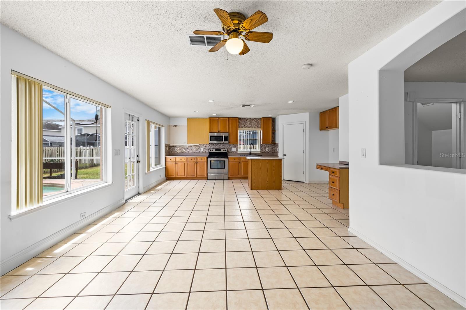 Image 8 of 45 For 1212 Sandbrook Drive