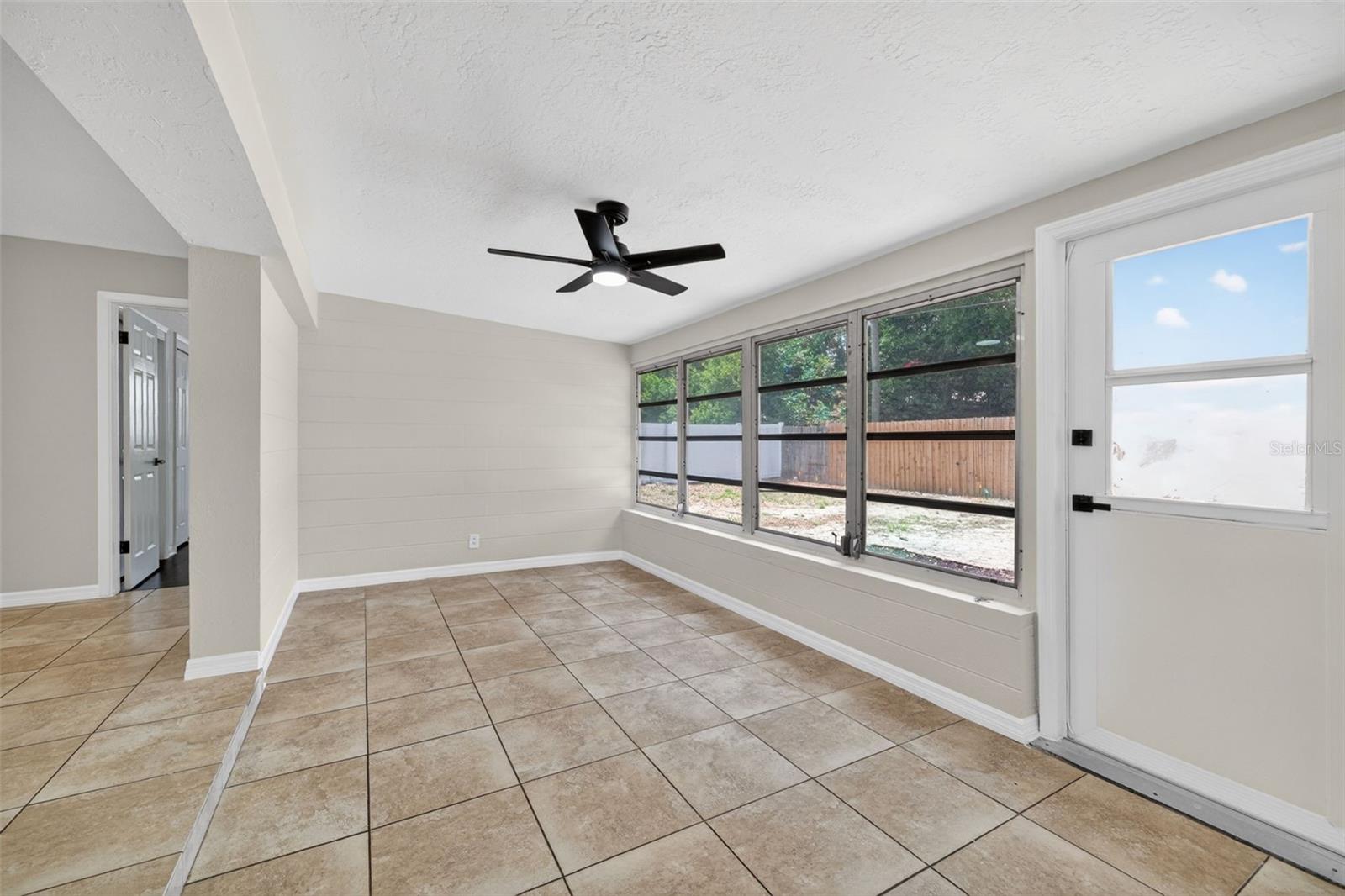 Image 19 of 34 For 6801 17th Street S