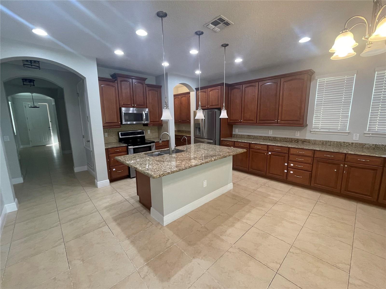 Image 5 of 15 For 8117 Jailene Drive