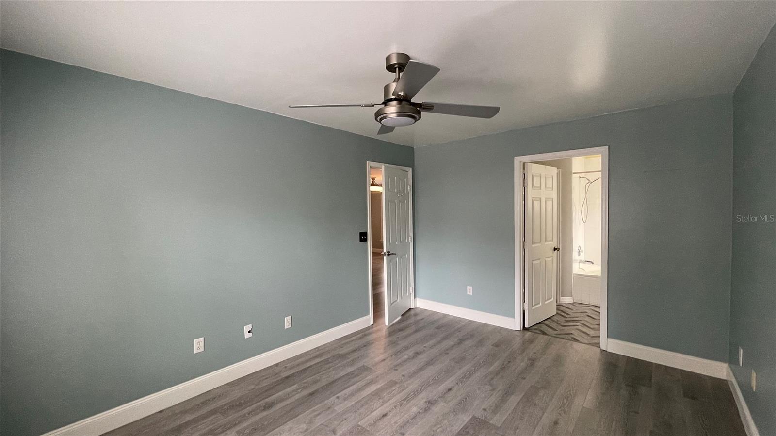 Image 10 of 26 For 3791 Huntwicke Boulevard