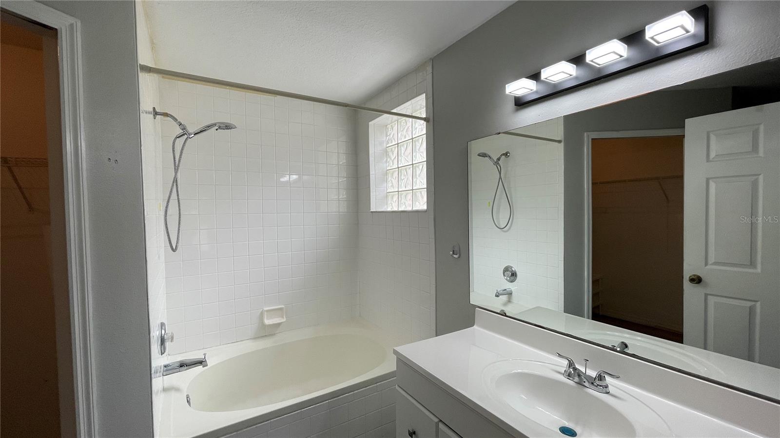 Image 11 of 26 For 3791 Huntwicke Boulevard